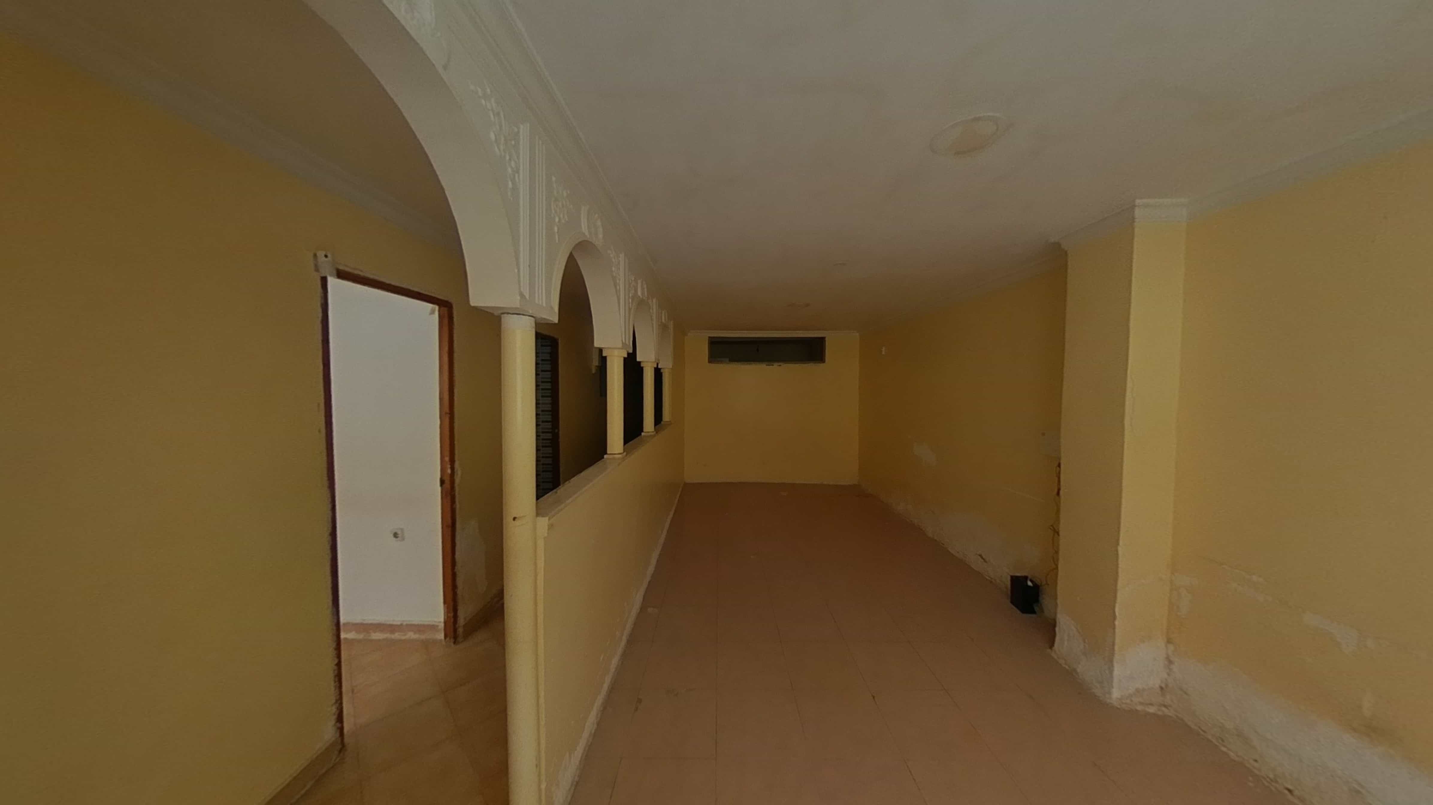 Commercial premises for sale in calle Lastre -18-20