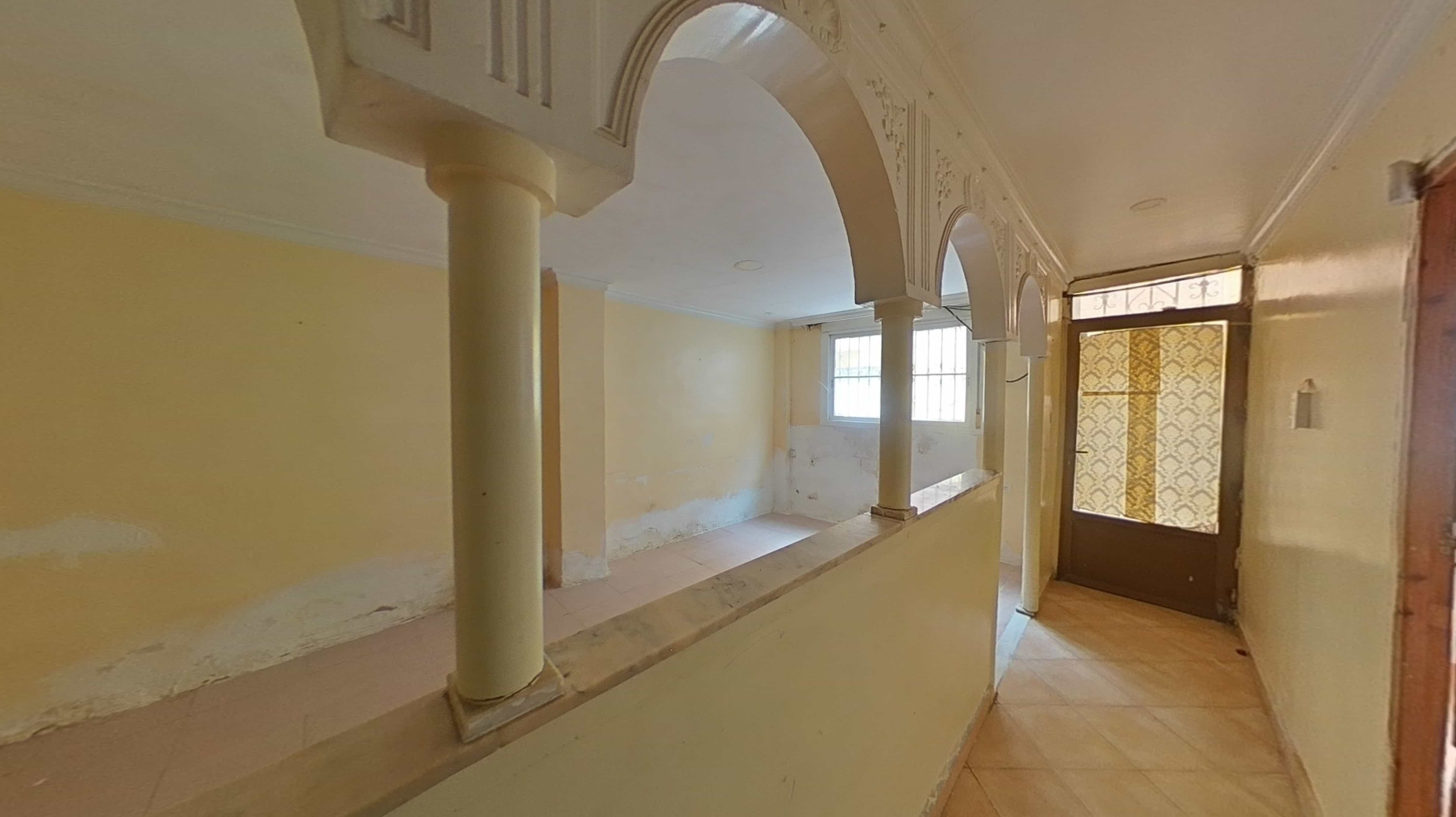 Commercial premises for sale in calle Lastre -18-20