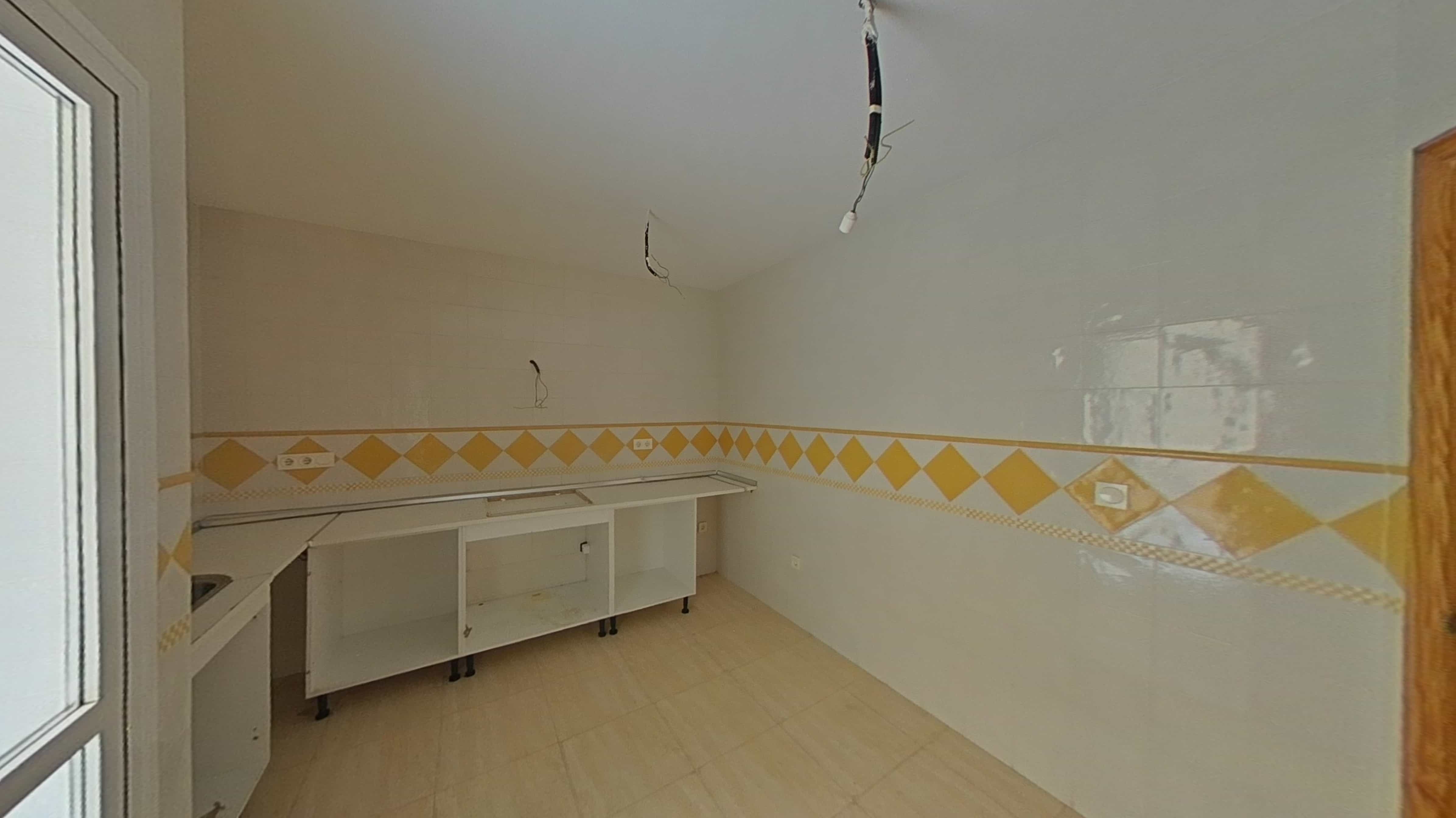 Flat for sale in calle Guillermo Simonelli