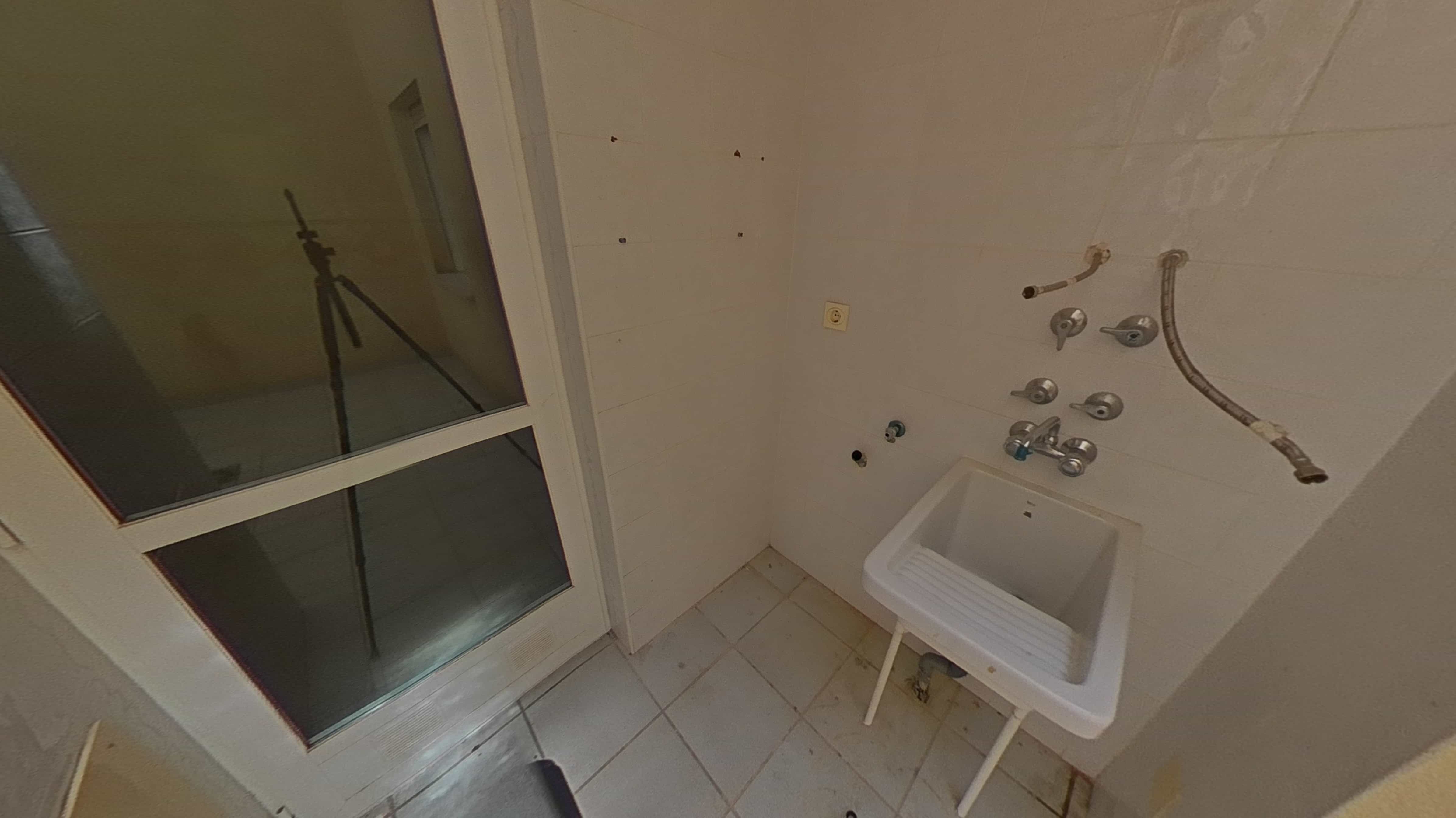 Flat for sale in calle Guillermo Simonelli