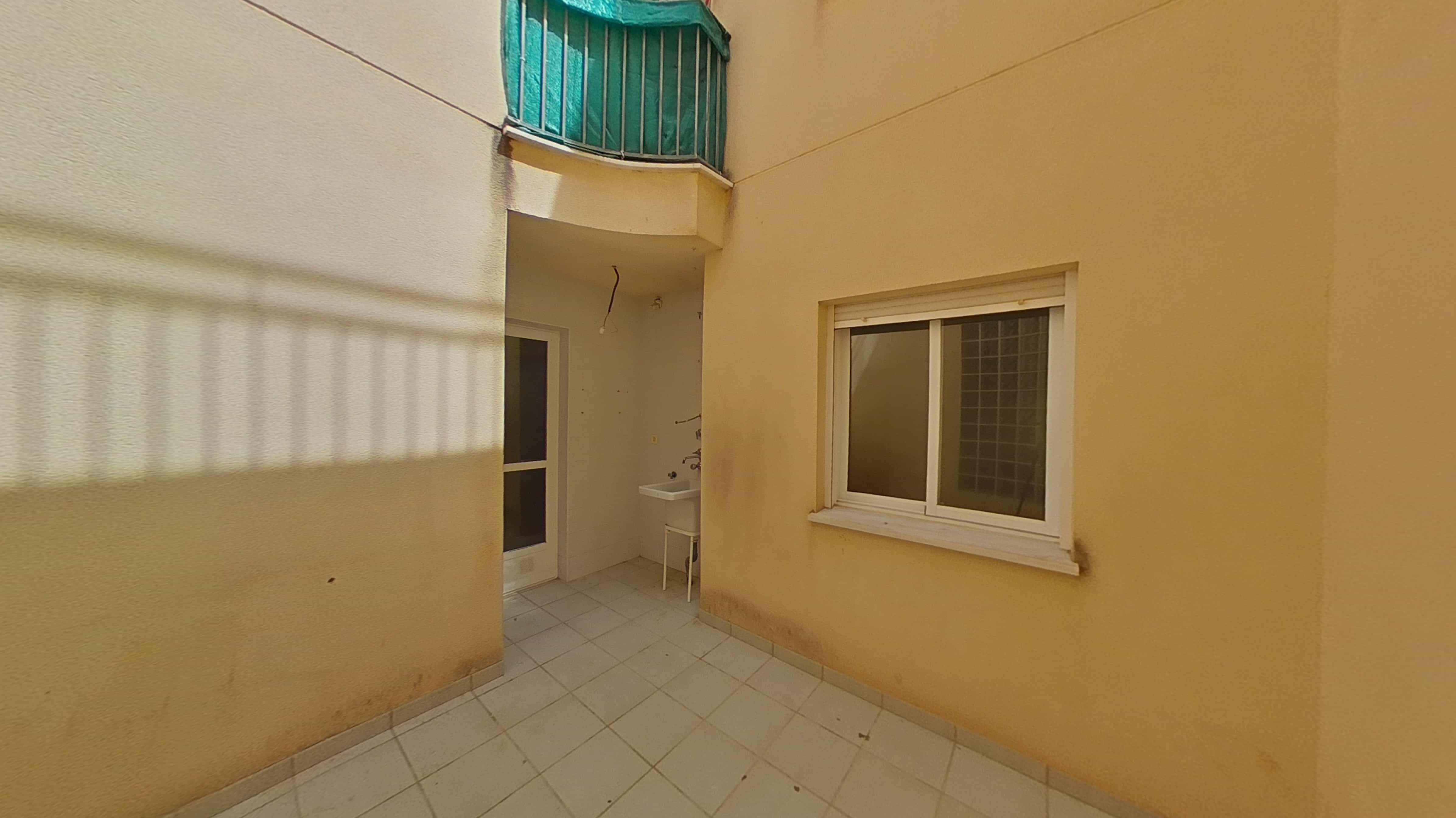 Flat for sale in calle Guillermo Simonelli