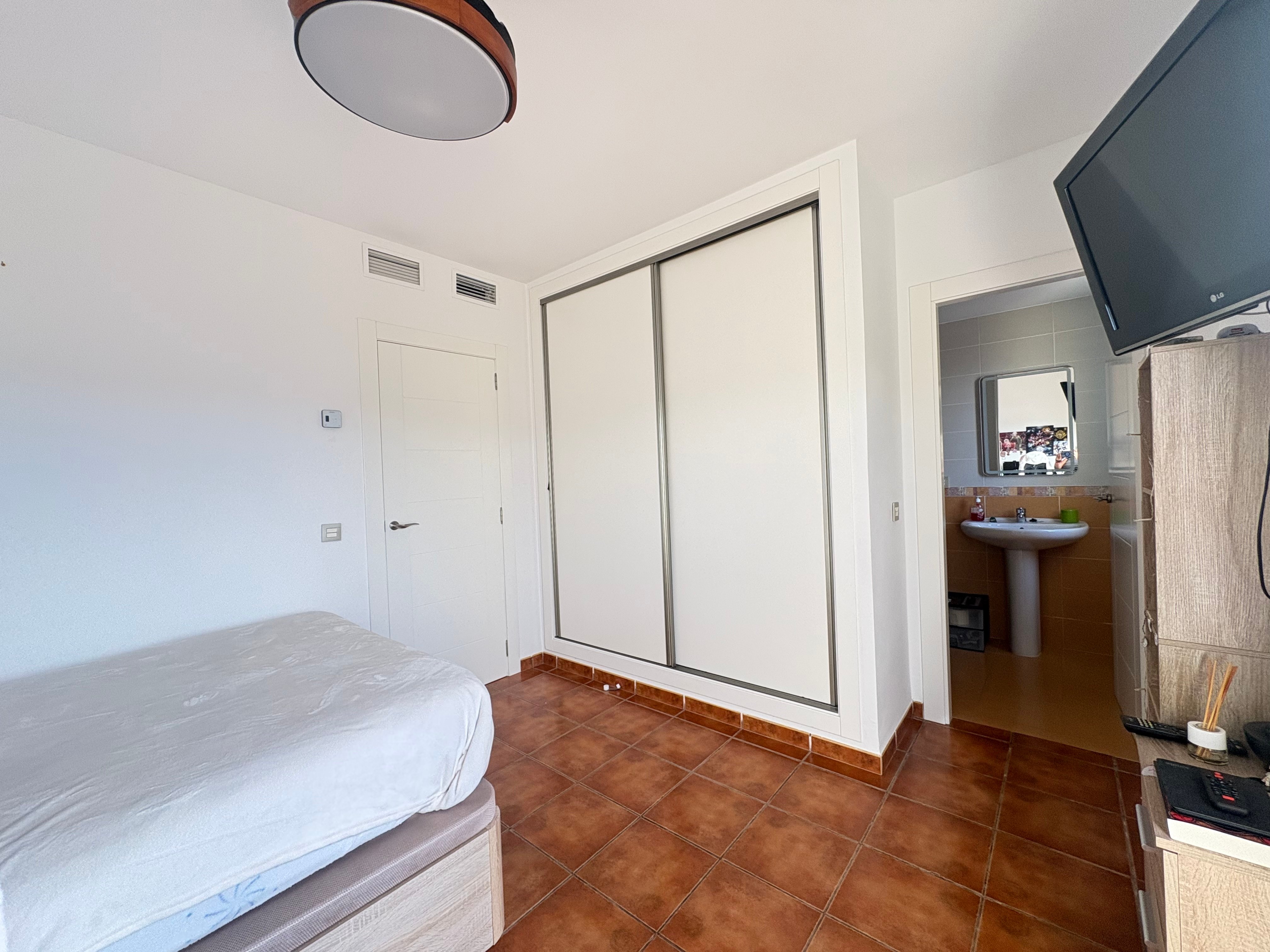 Piso en venta en calle Calle Fuente la Higuera