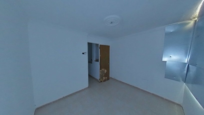 Flat for sale in calle Micaela Parada