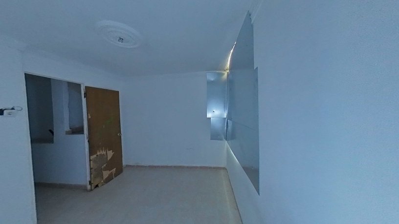 Flat for sale in calle Micaela Parada