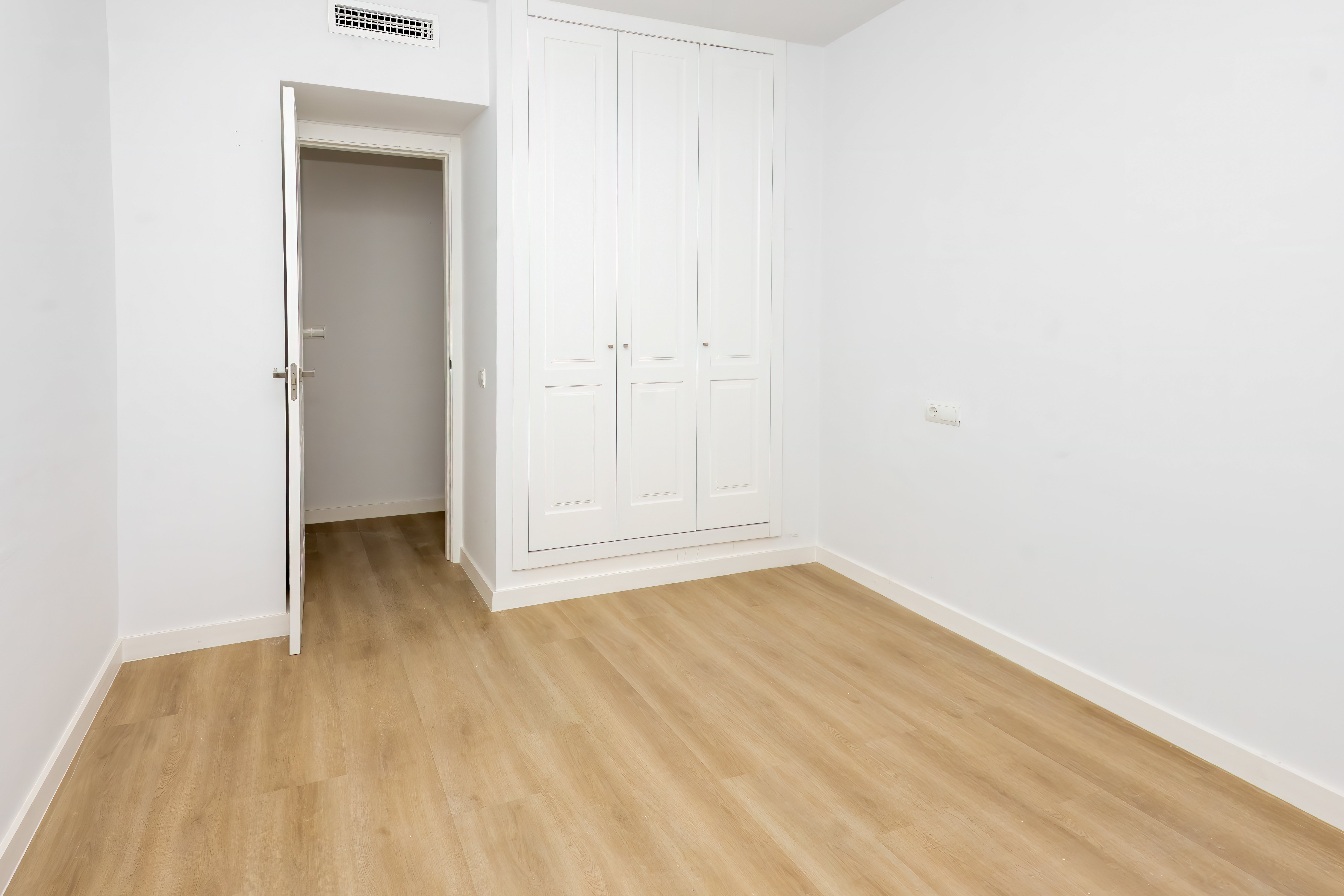 Piso en venta en calle Rafael de la Viesca