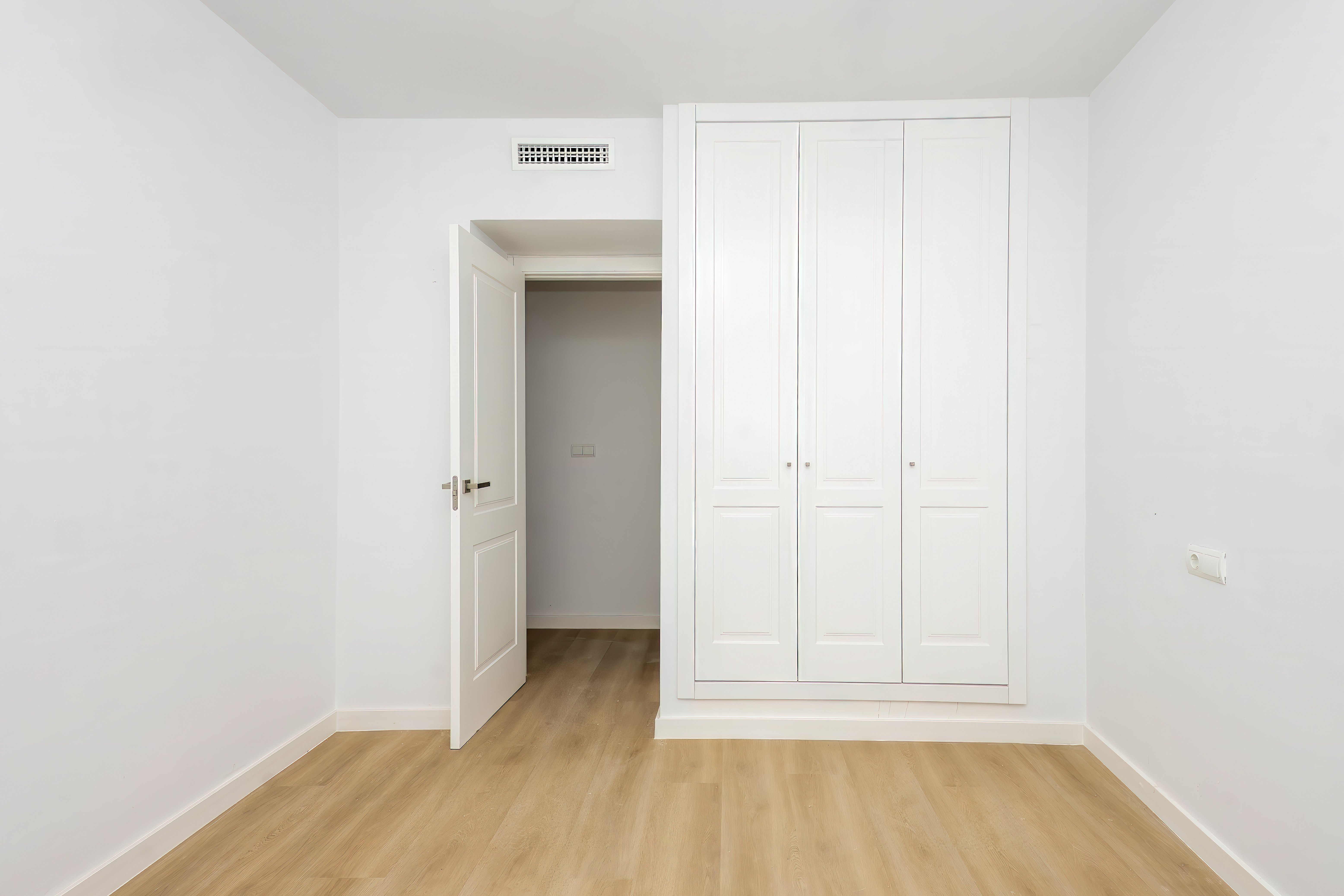 Piso en venta en calle Rafael de la Viesca