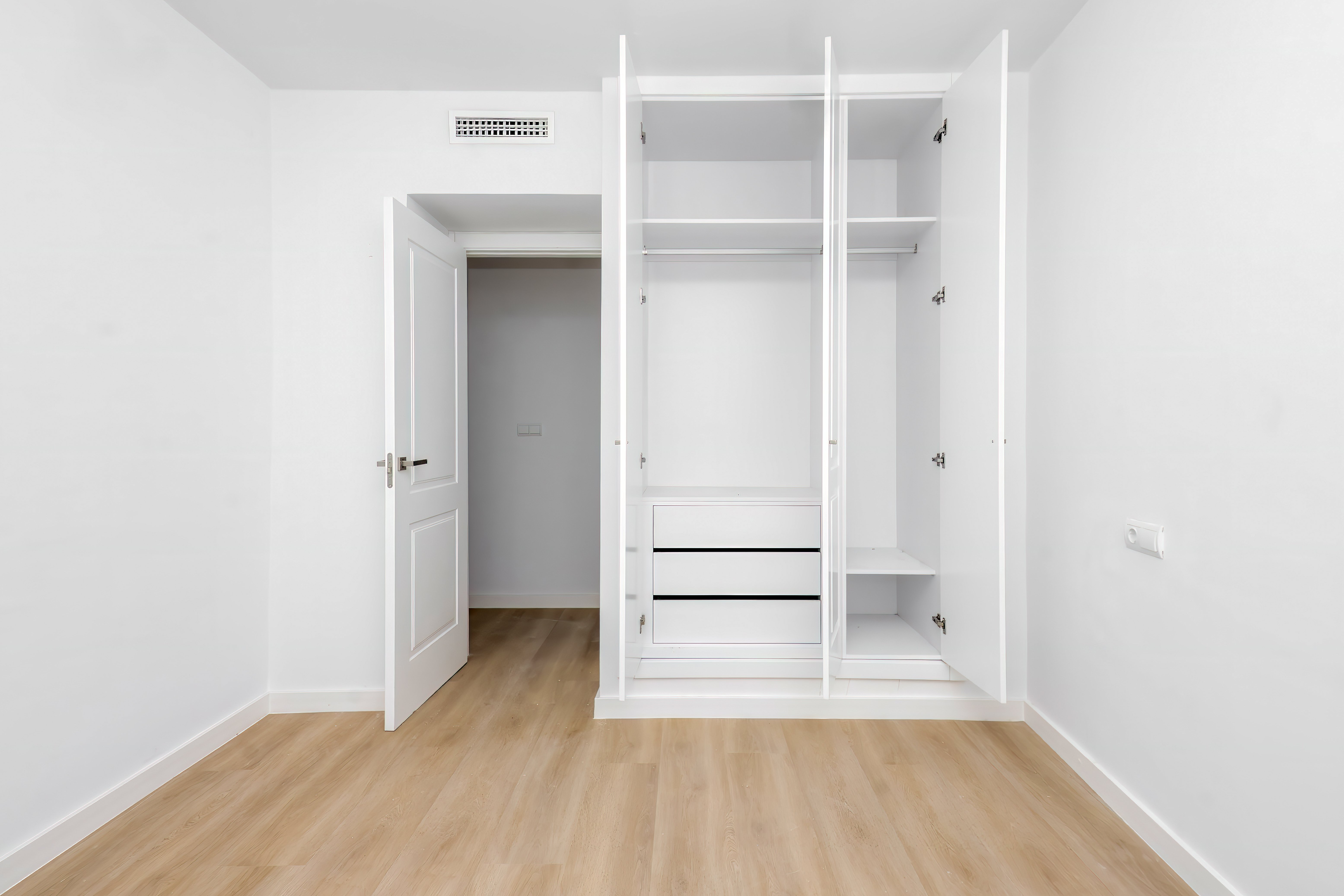 Piso en venta en calle Rafael de la Viesca