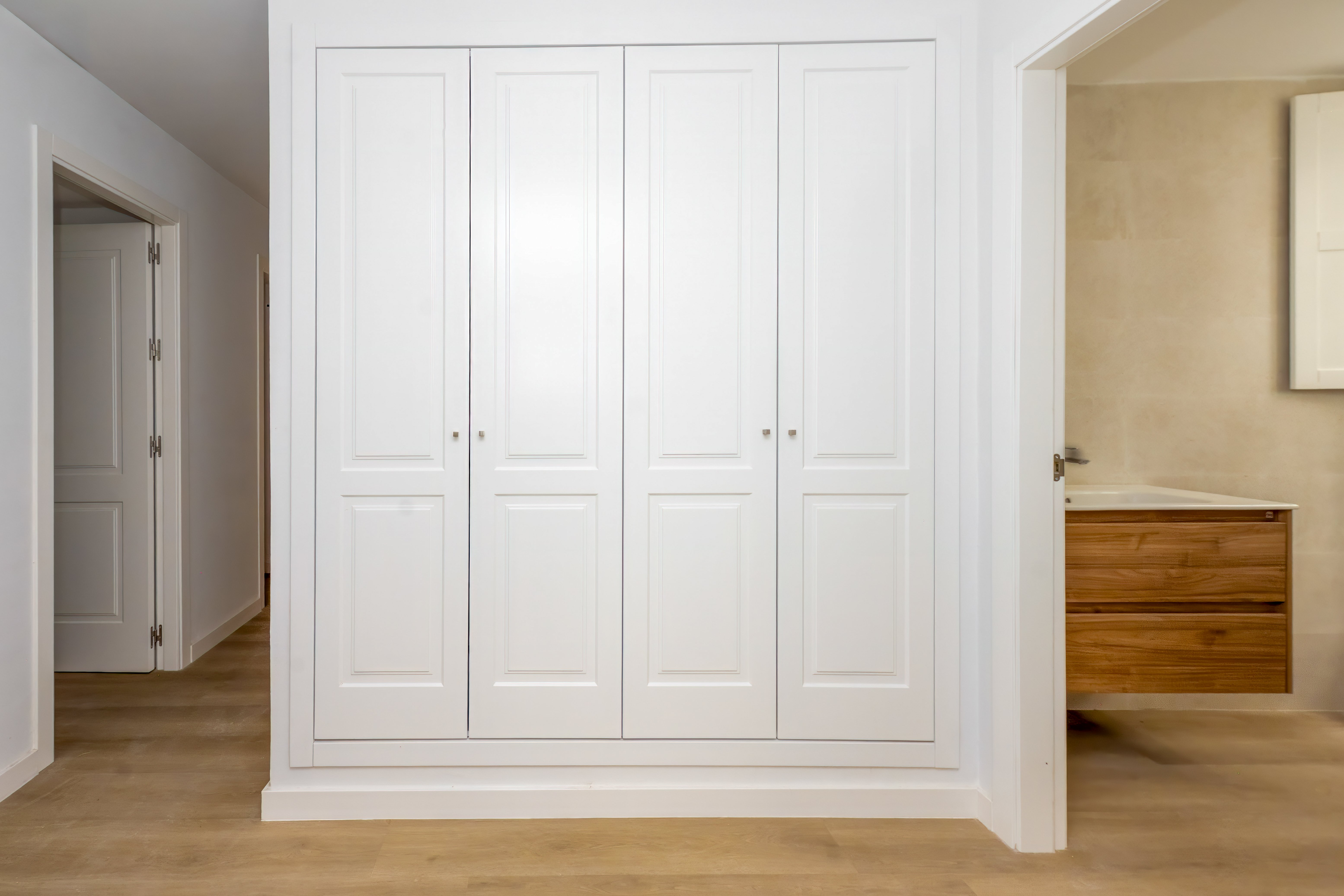 Flat for sale in calle Rafael de la Viesca