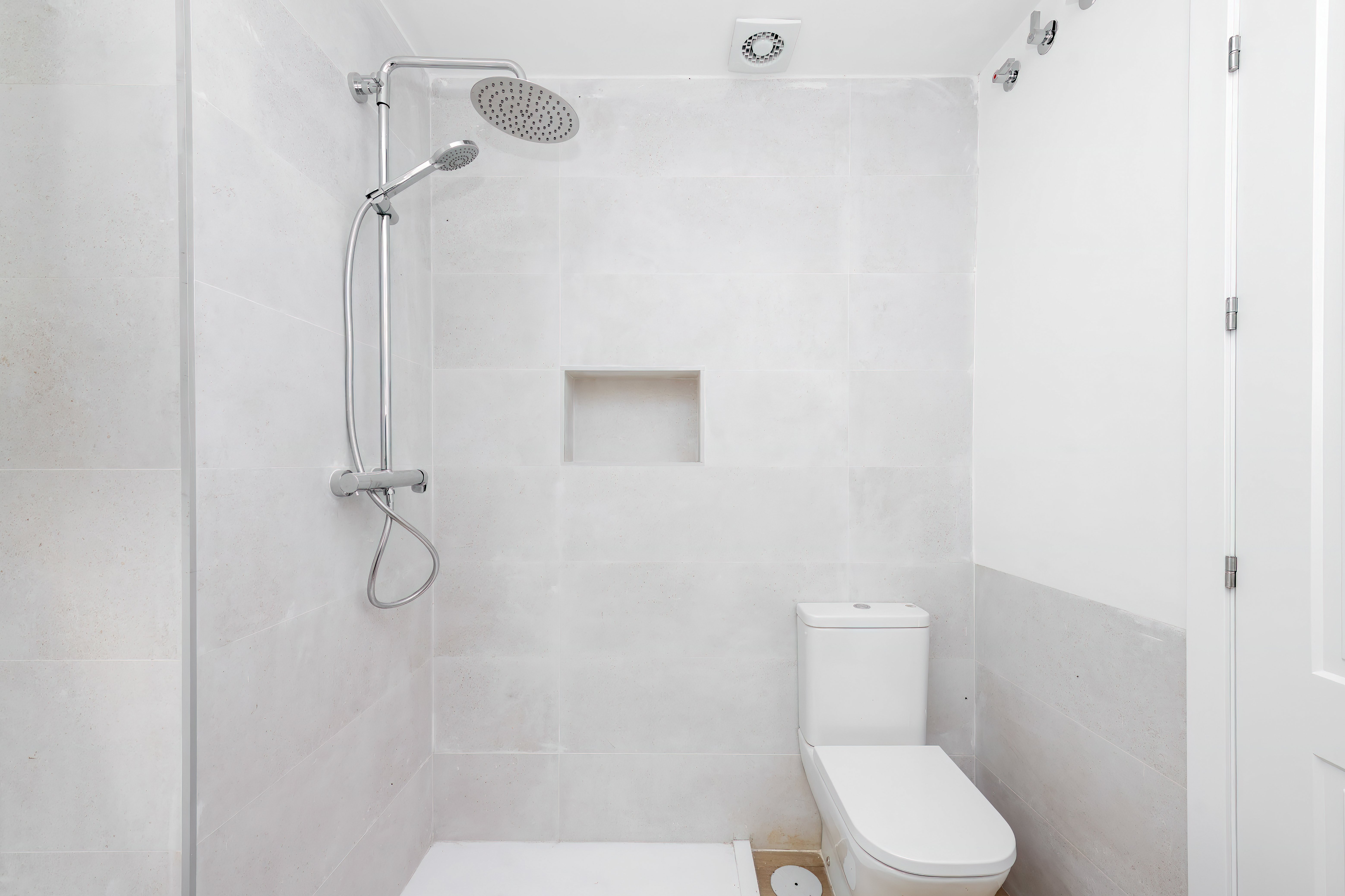 Flat for sale in calle Rafael de la Viesca