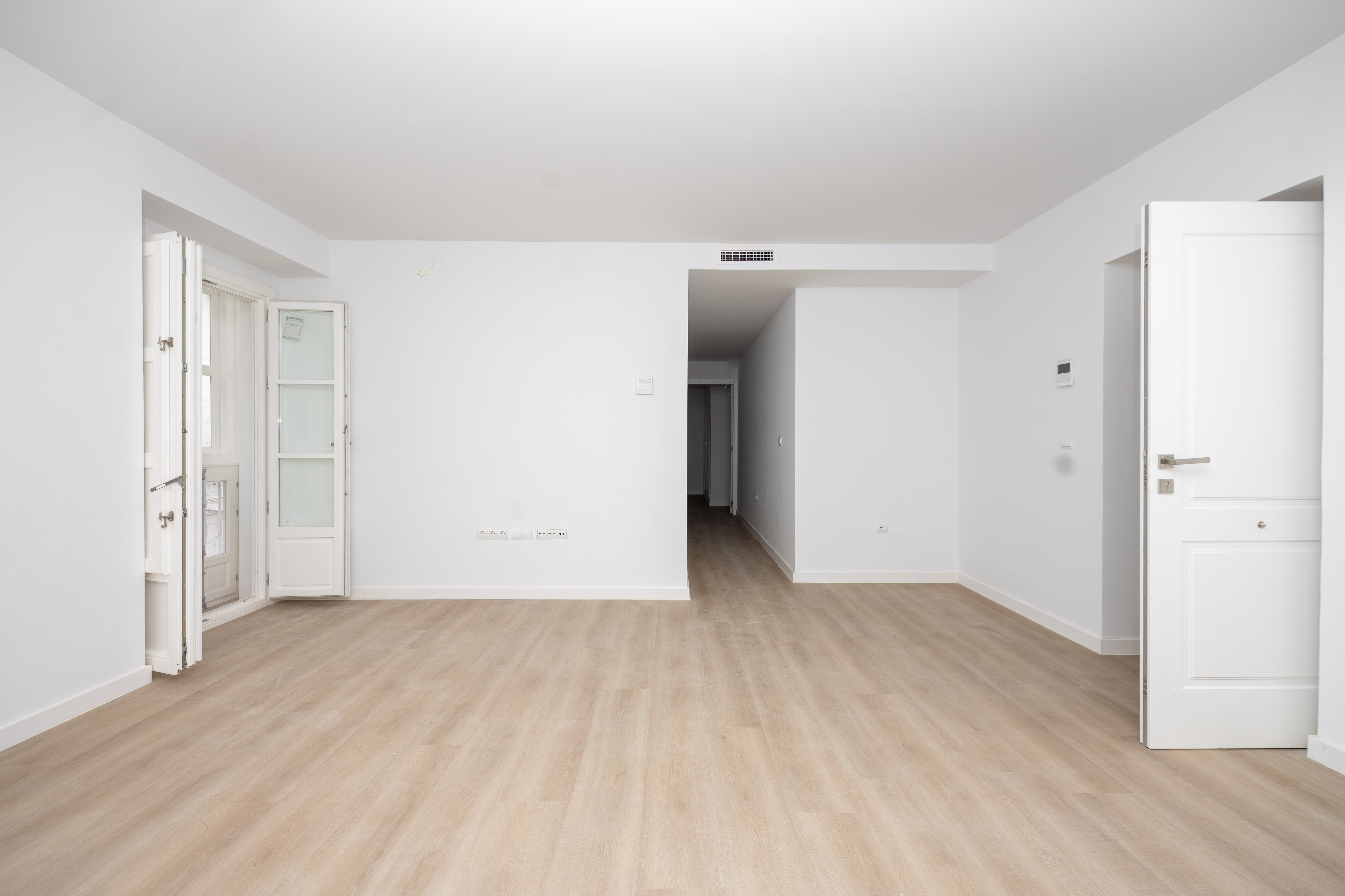 Piso en venta en calle Rafael de la Viesca