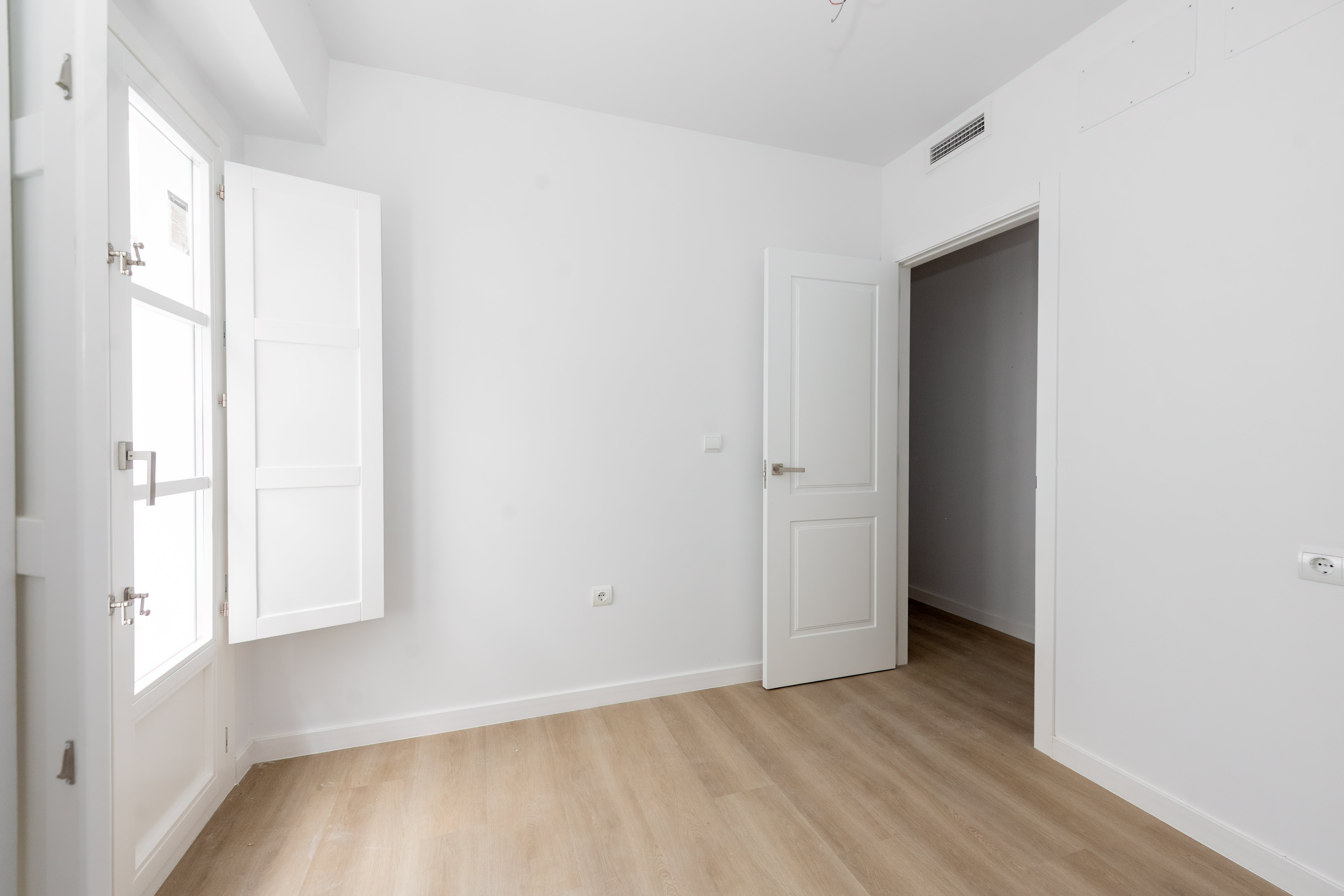Piso en venta en calle Rafael de la Viesca