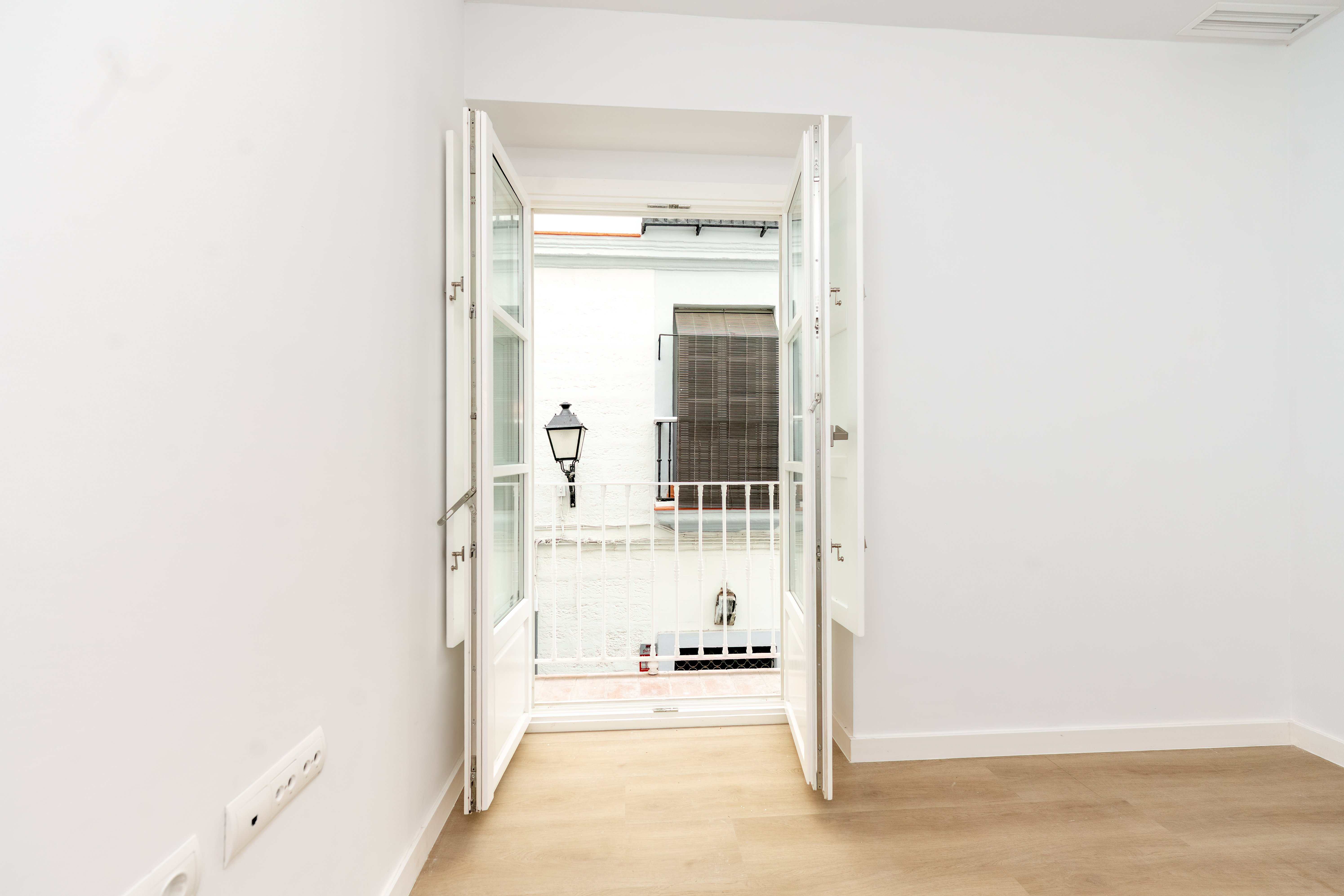Piso en venta en calle Rafael de la Viesca