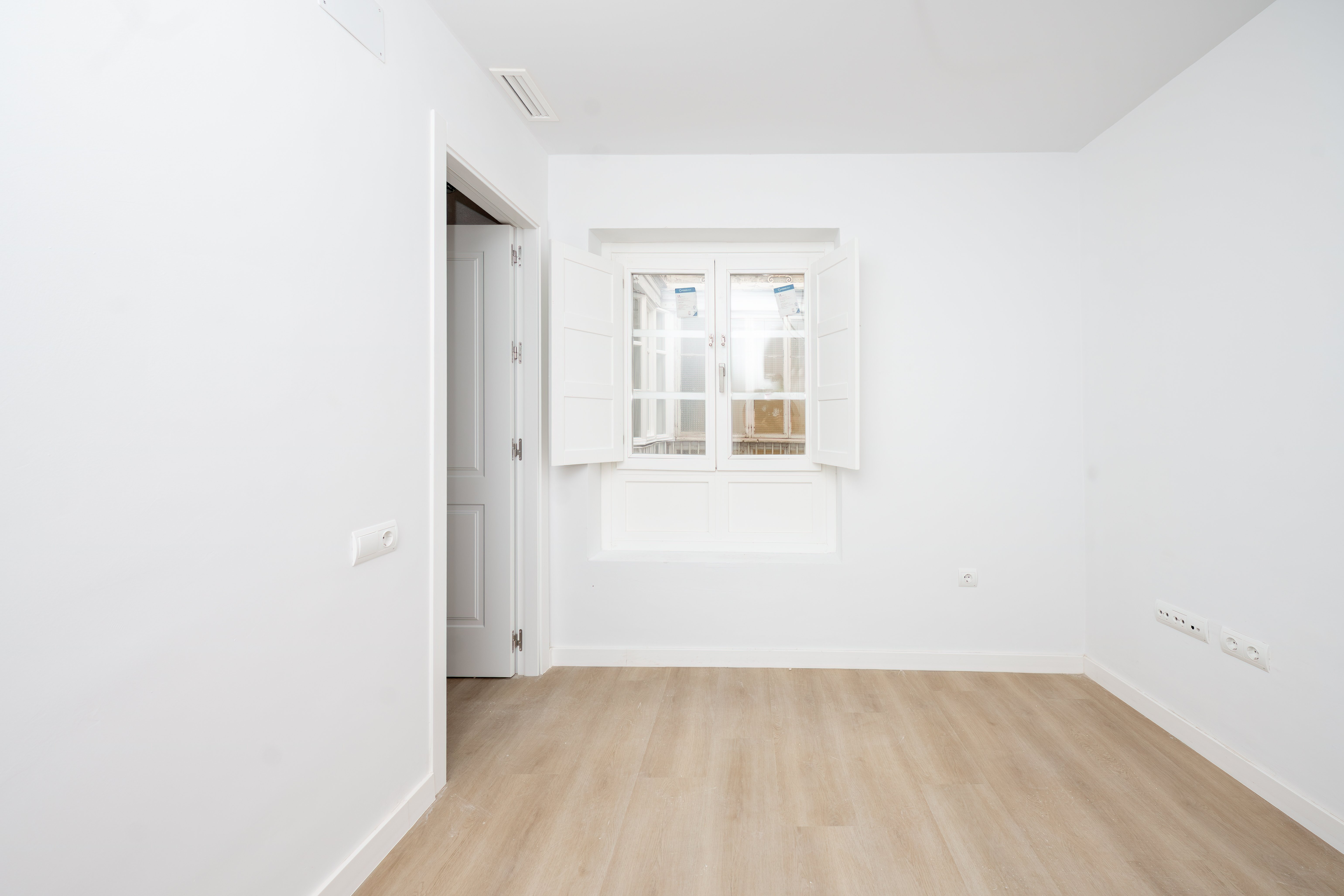 Piso en venta en calle Rafael de la Viesca