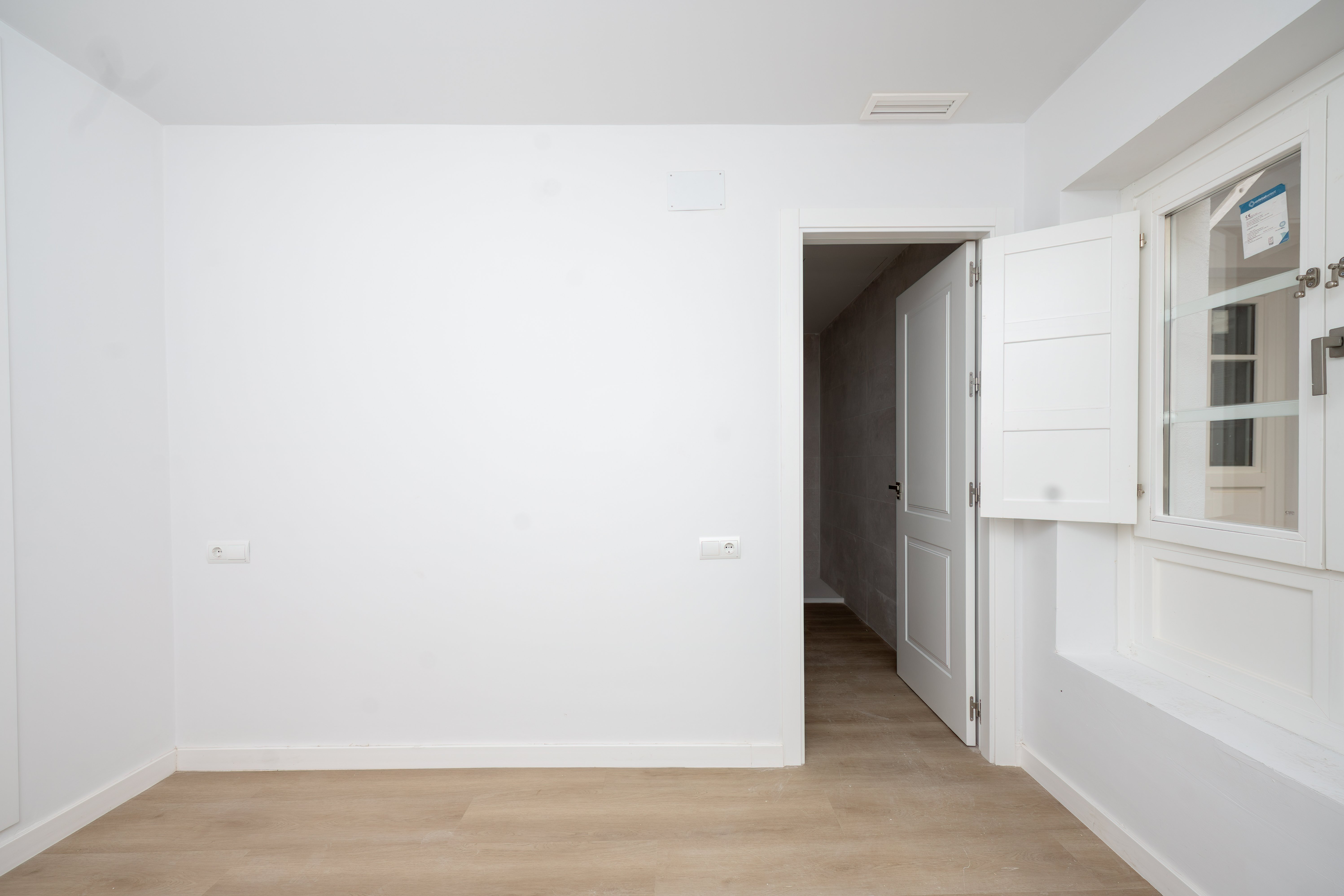 Flat for sale in calle Rafael de la Viesca