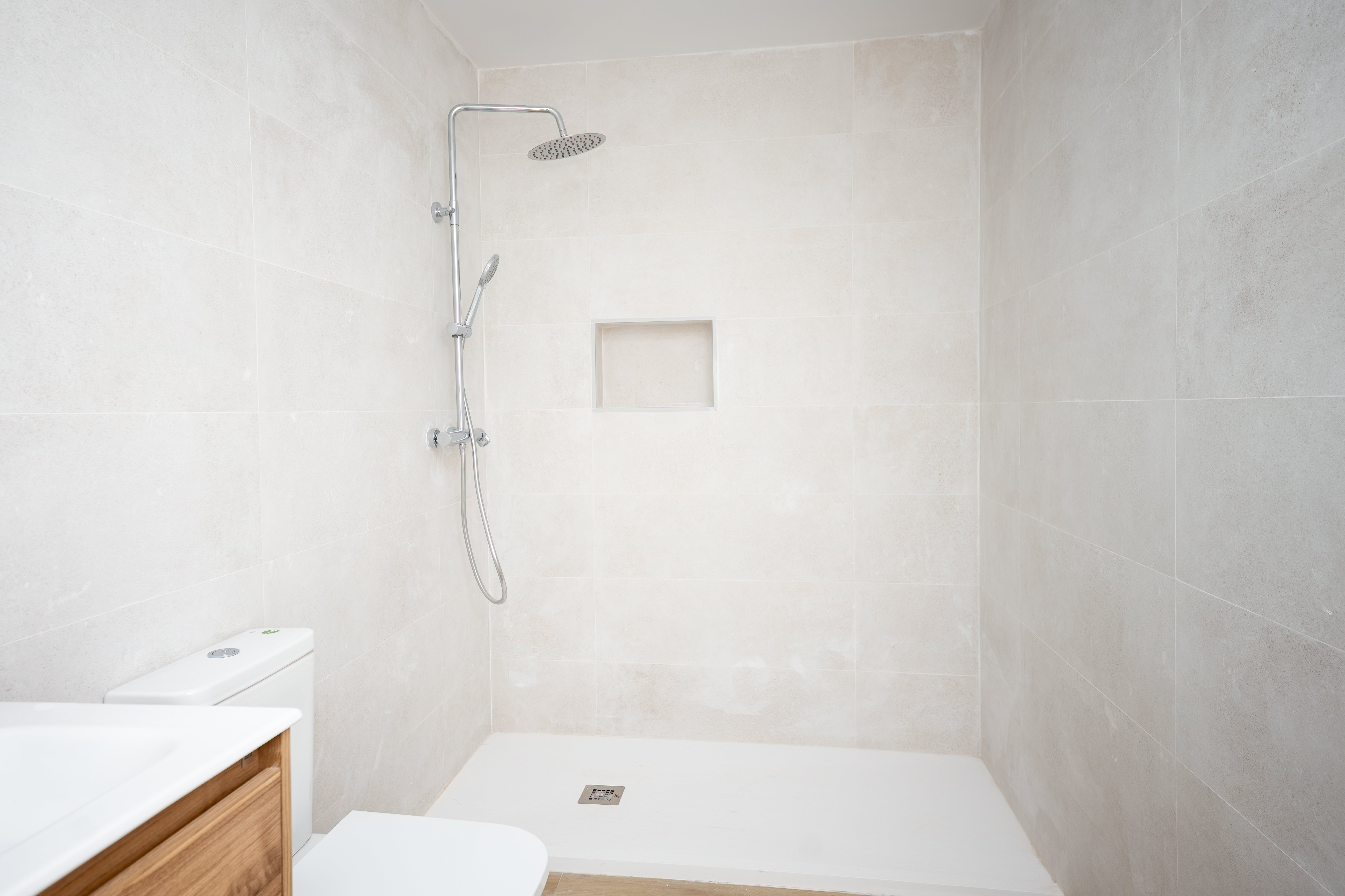 Flat for sale in calle Rafael de la Viesca