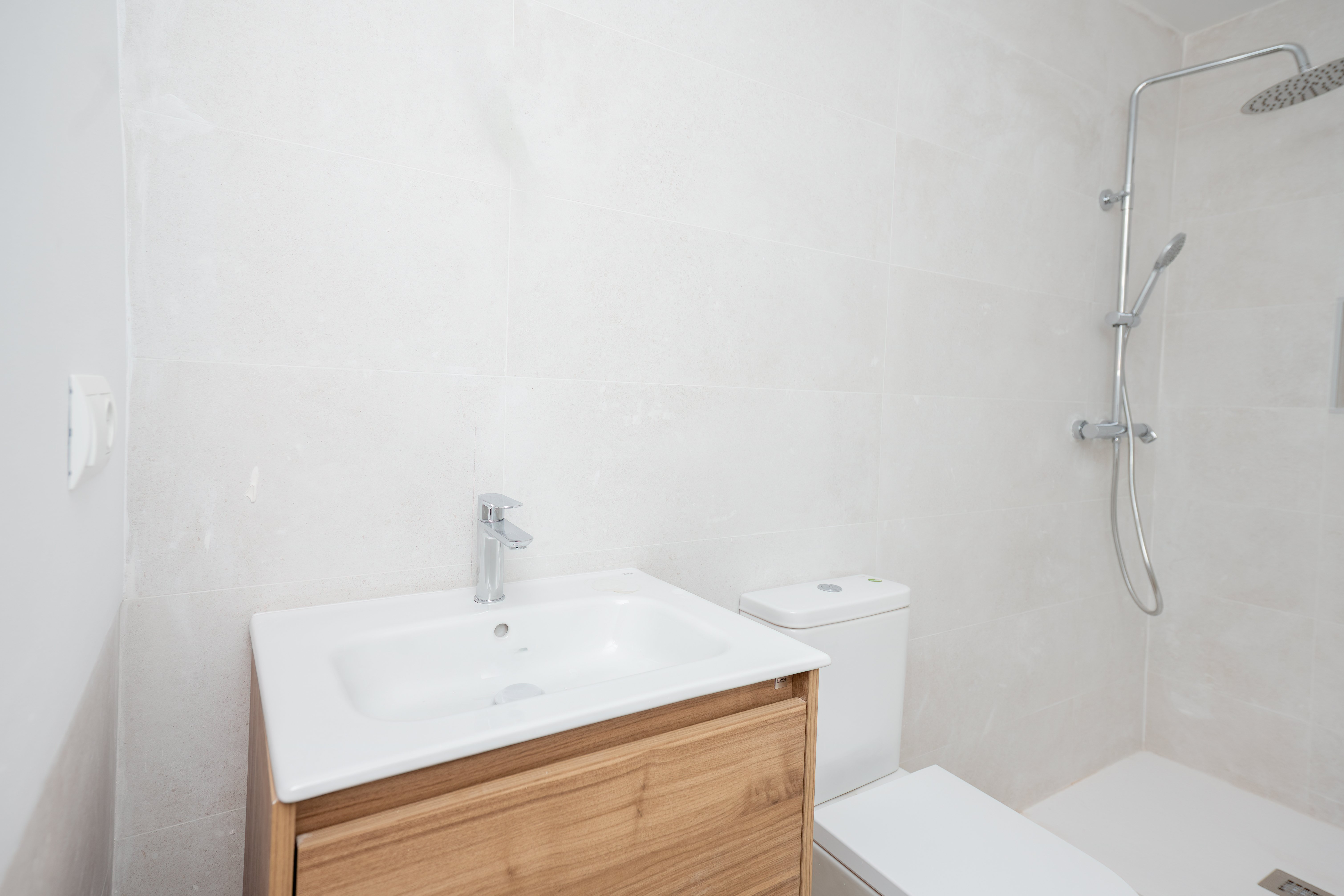 Flat for sale in calle Rafael de la Viesca