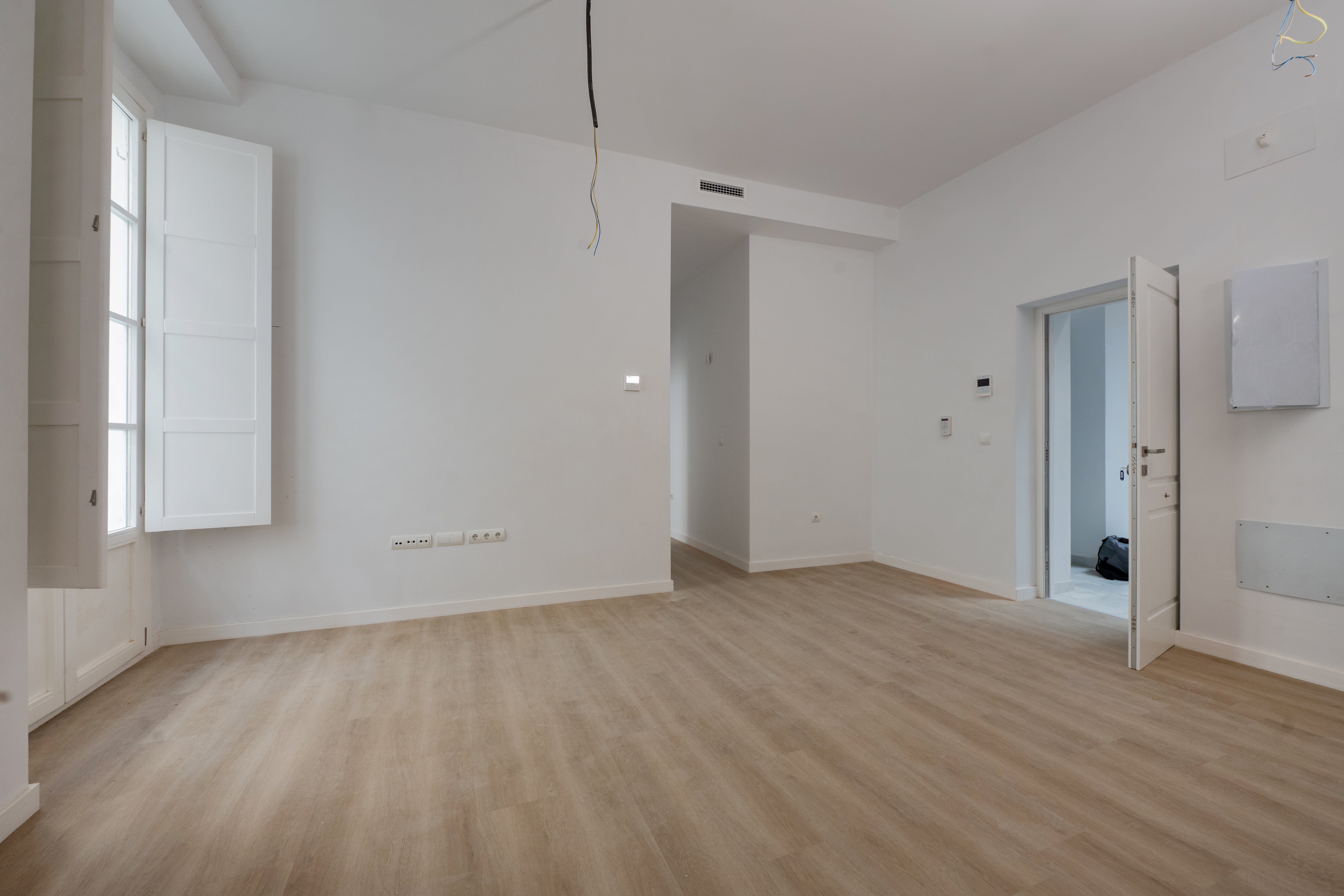 Flat for sale in calle Rafael de la Viesca