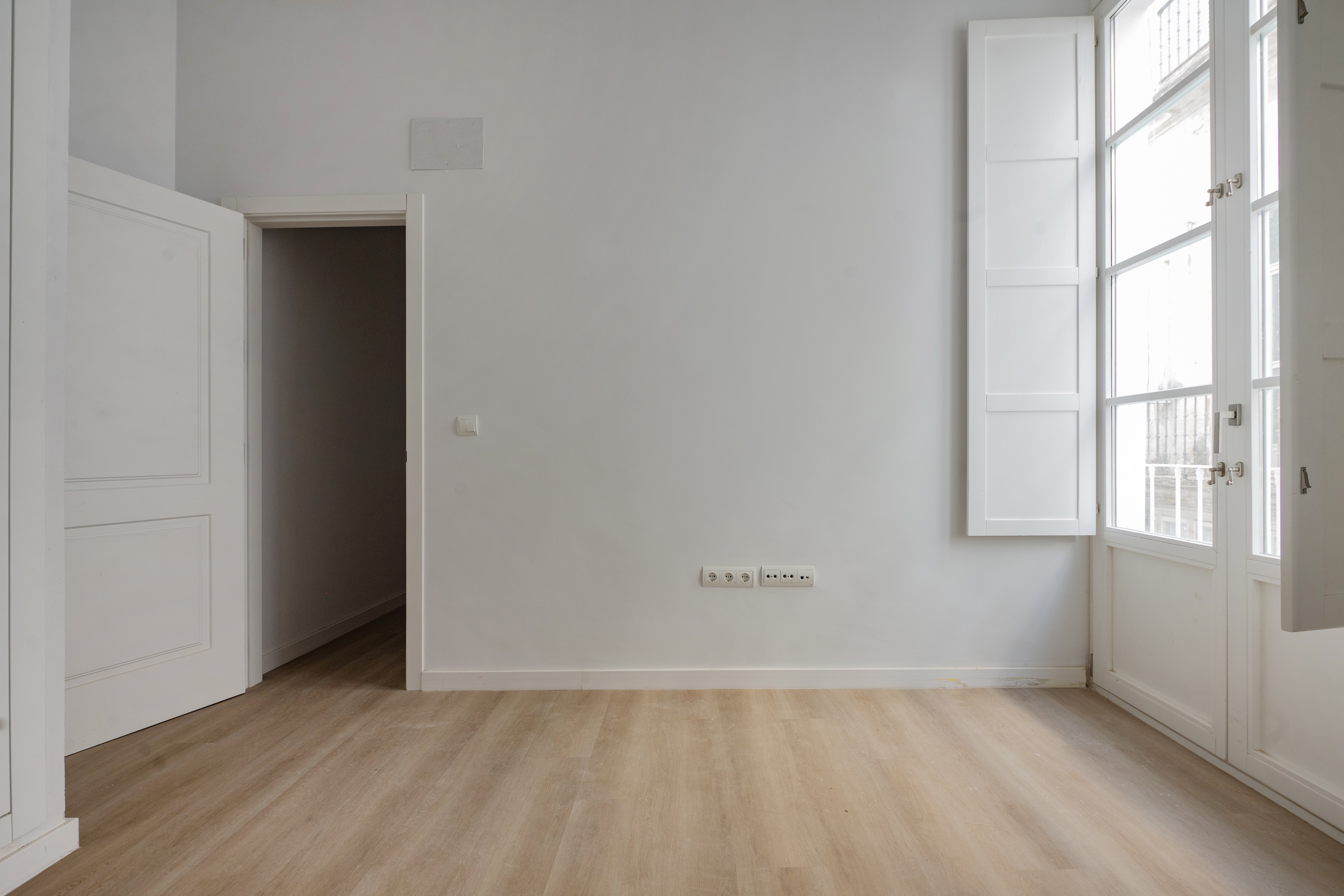 Flat for sale in calle Rafael de la Viesca