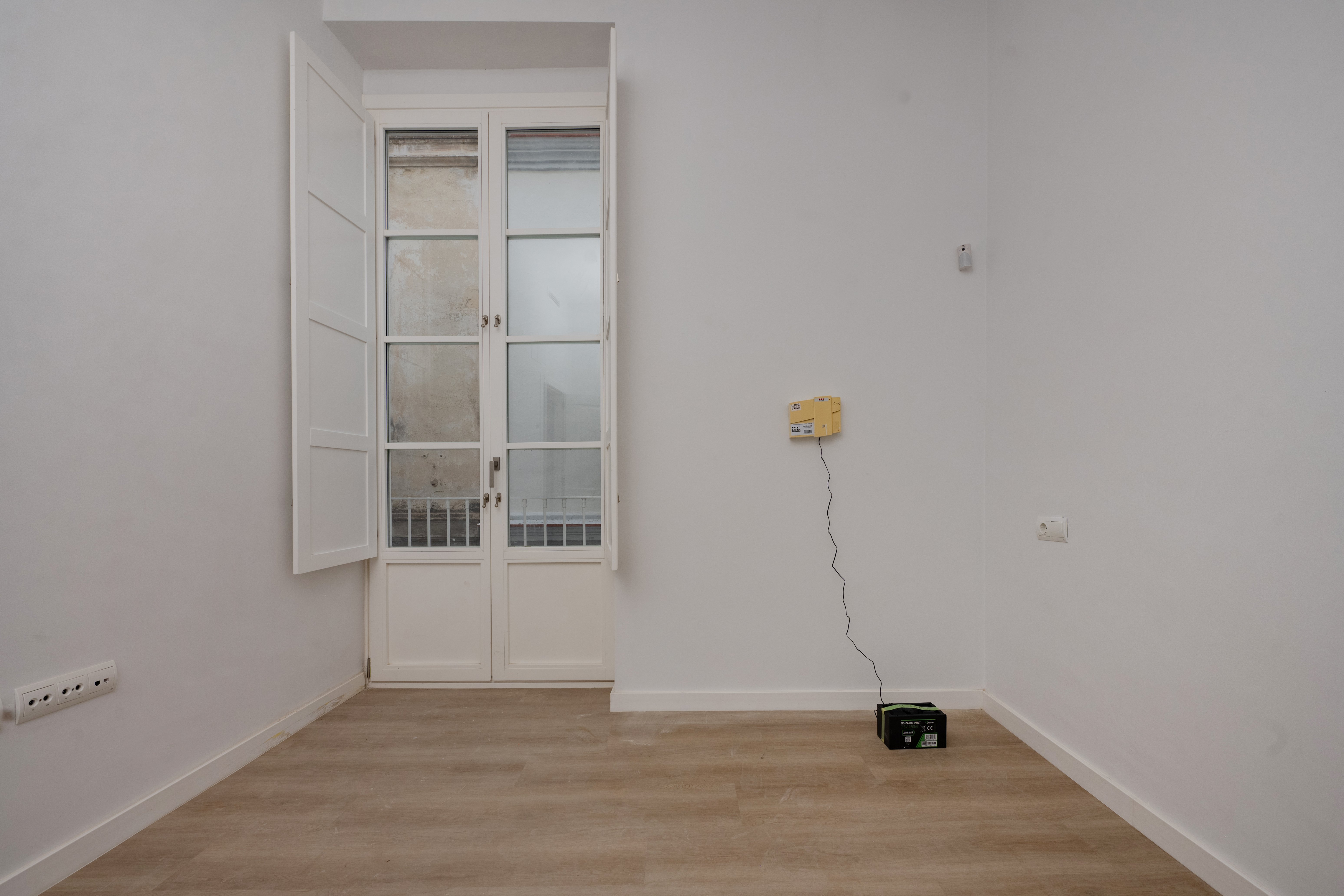 Flat for sale in calle Rafael de la Viesca