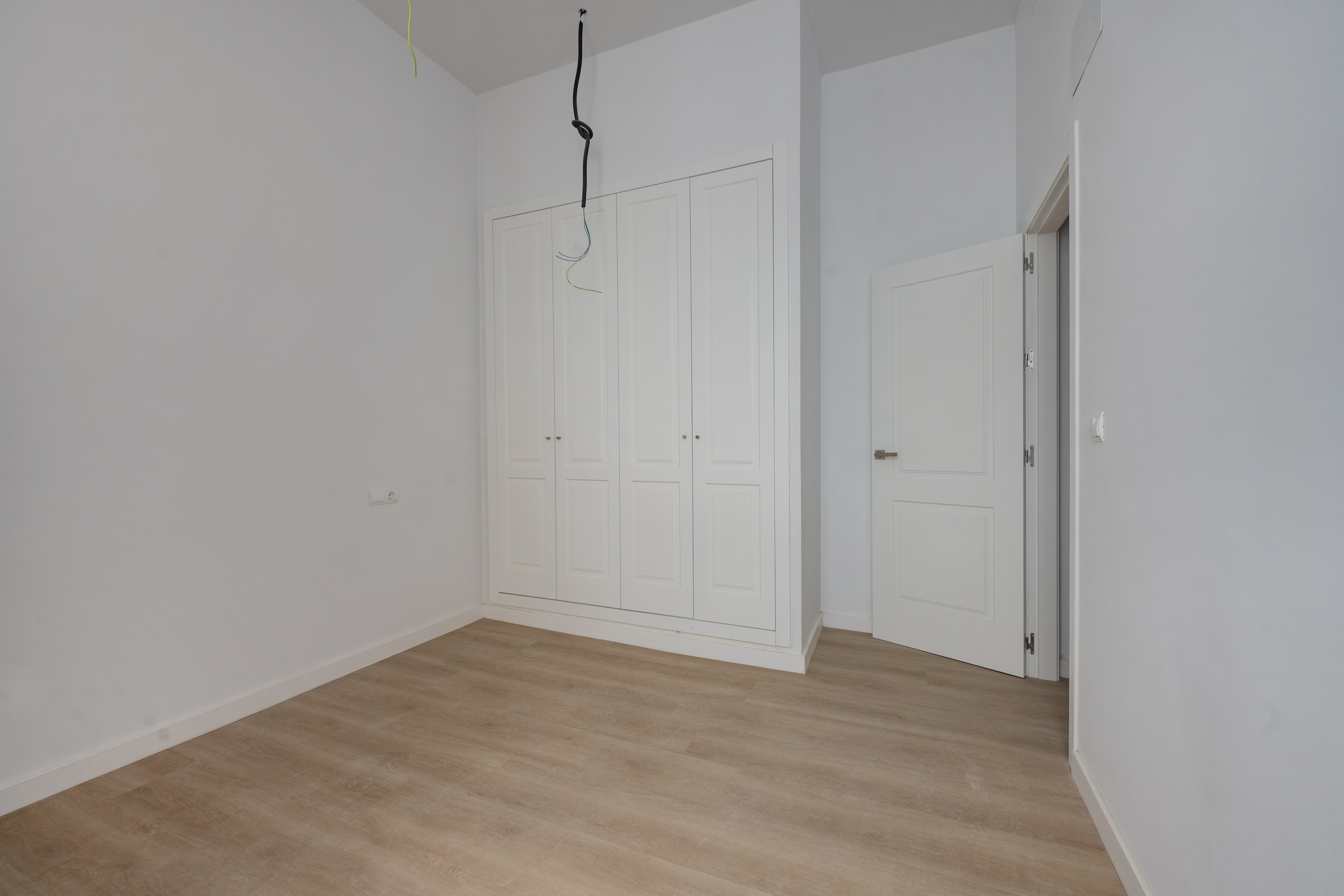 Flat for sale in calle Rafael de la Viesca