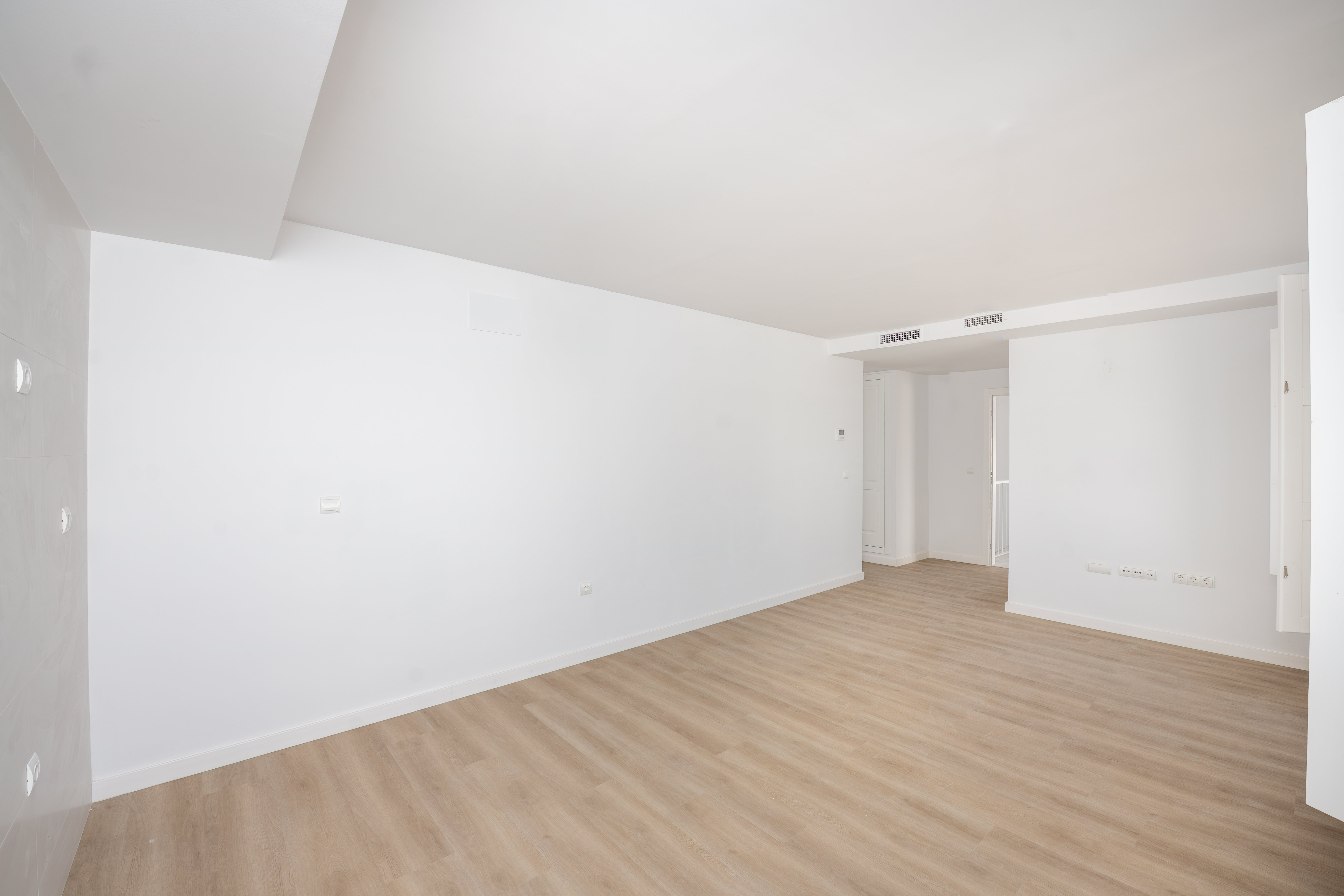 Piso en venta en calle Rafael de la Viesca