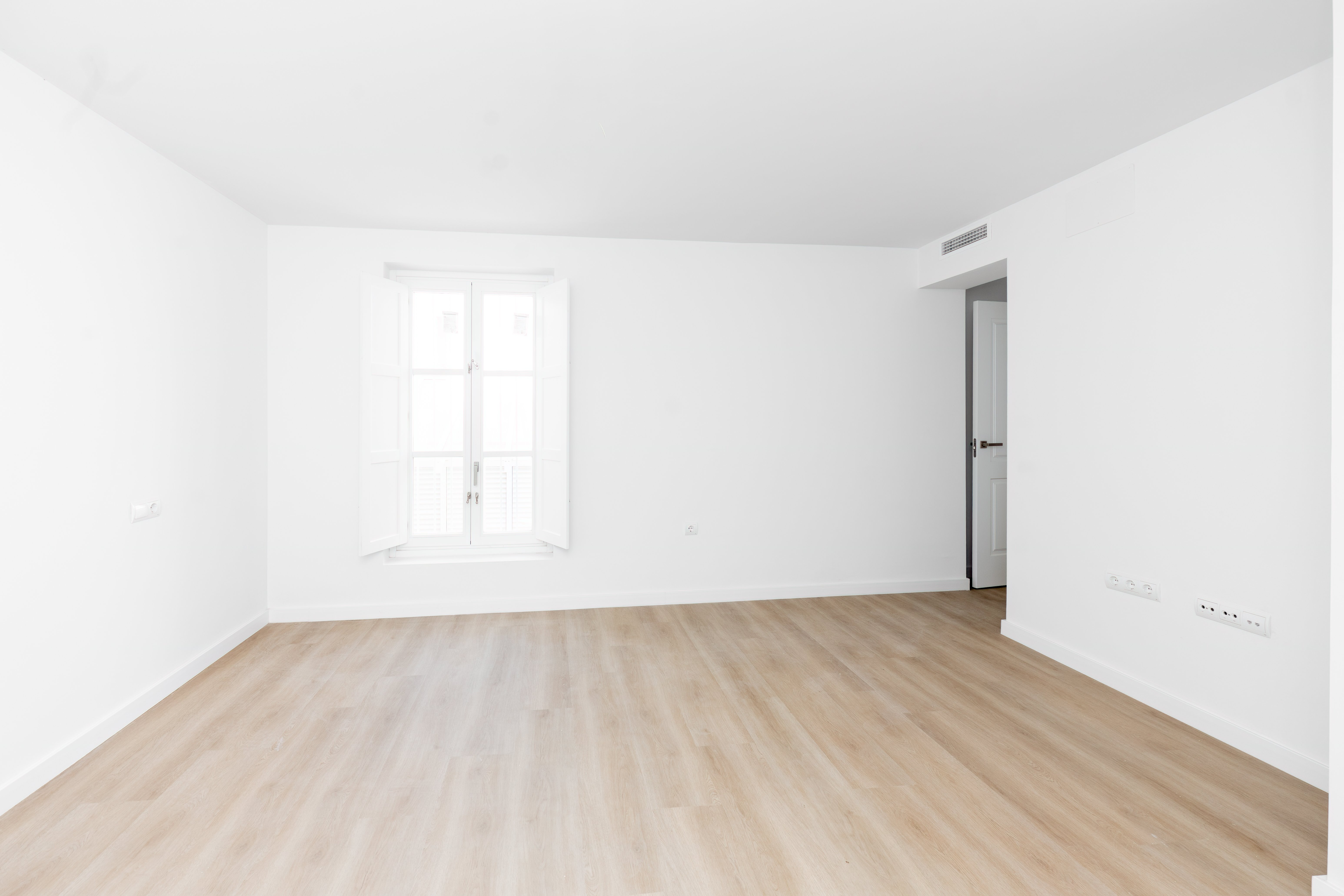 Piso en venta en calle Rafael de la Viesca
