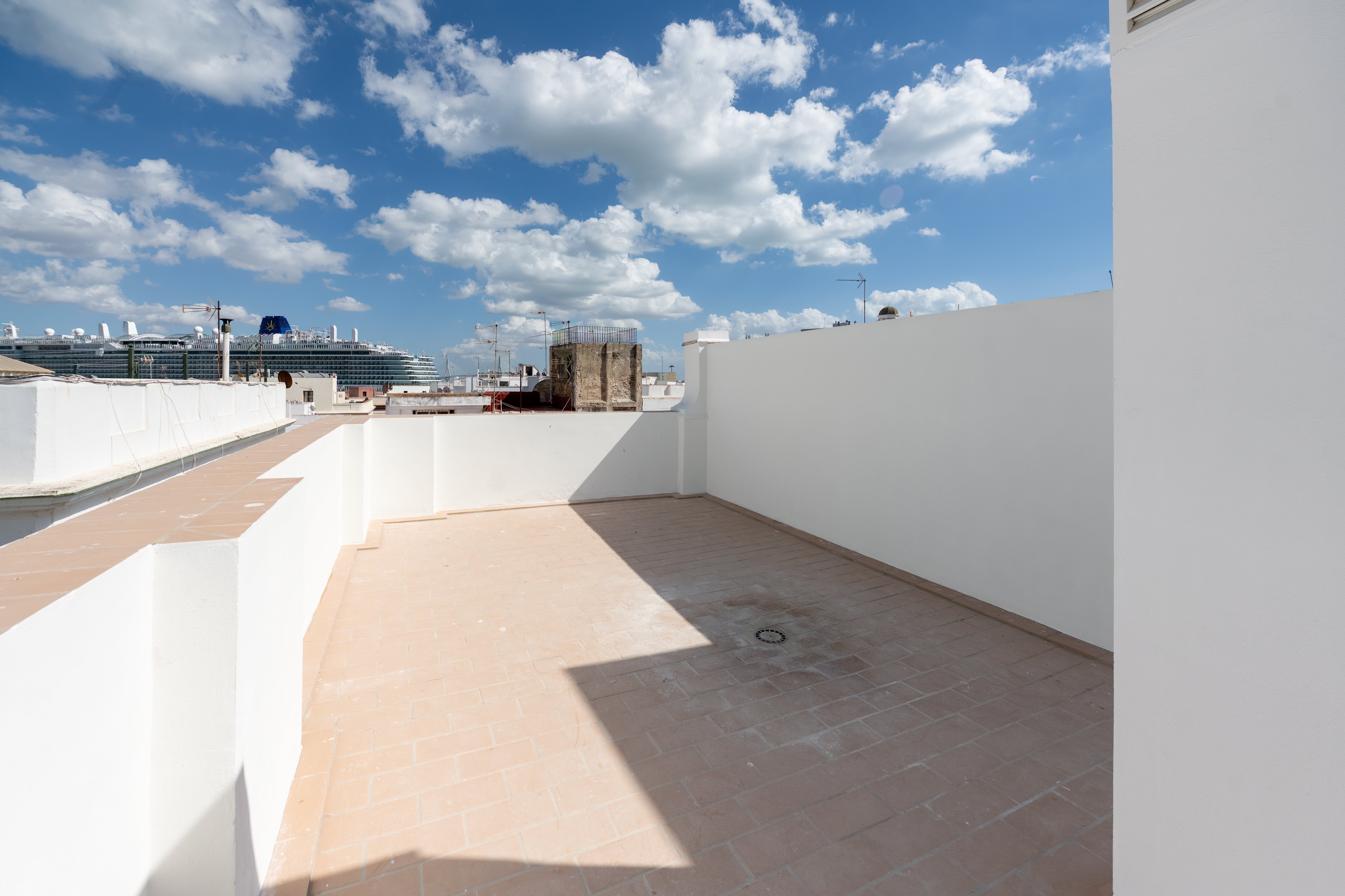Piso en venta en calle Rafael de la Viesca