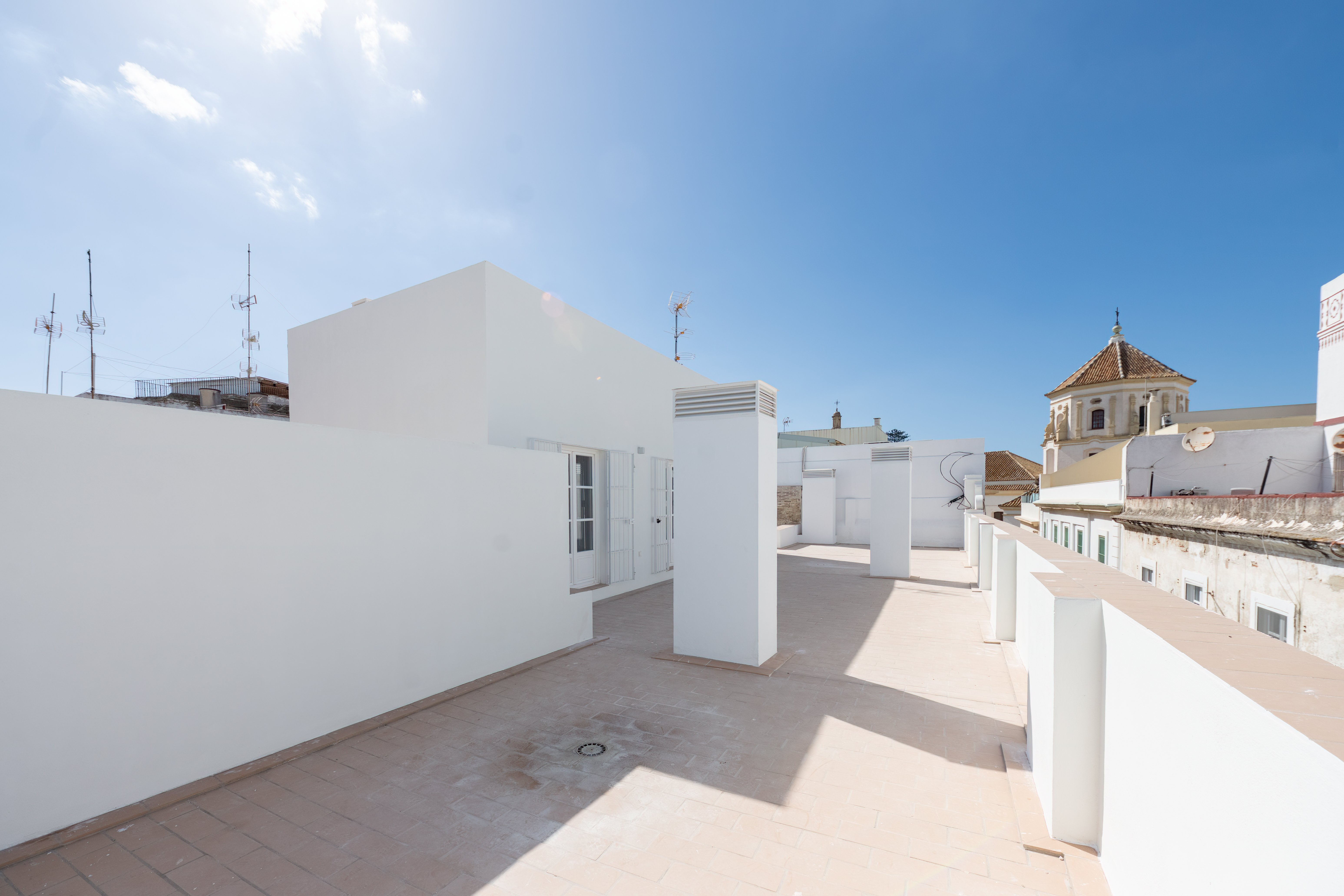 Piso en venta en calle Rafael de la Viesca