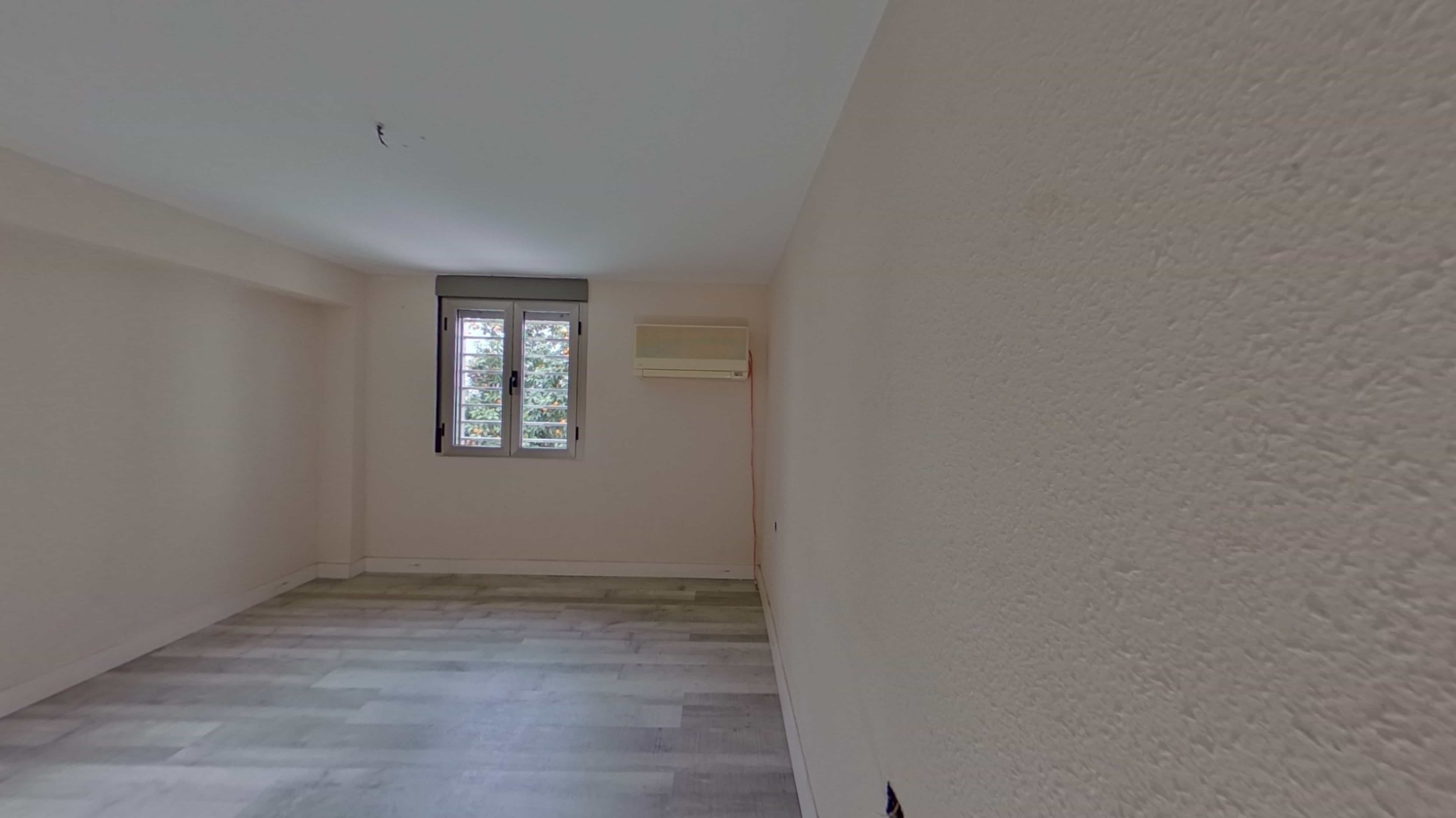 Piso en venta en calle Cañete de las Torres