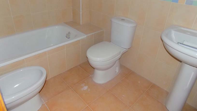 Flat for sale in calle Alhambra