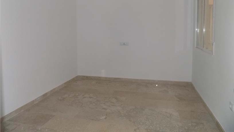Flat for sale in calle Alhambra