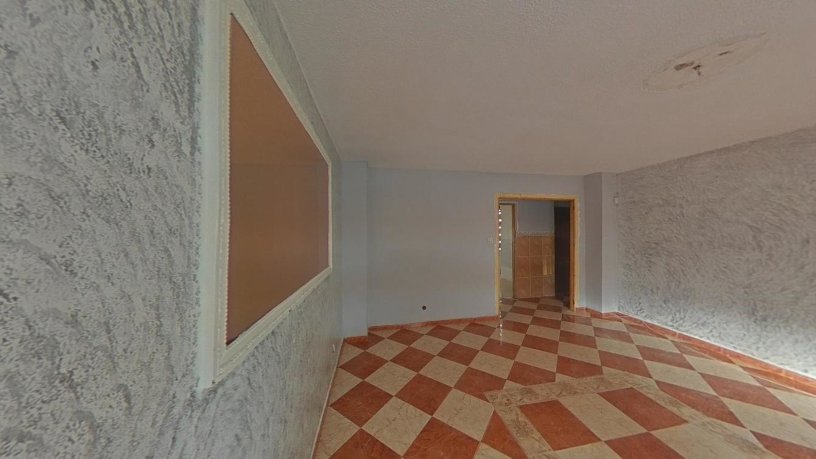 Piso en venta en avda Santo Reino