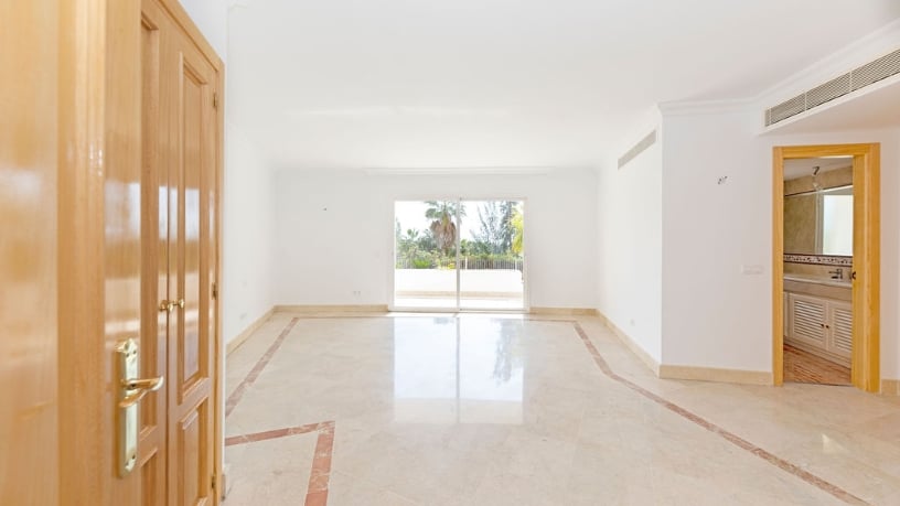 Casa en venta en calle Los Almendro, Urb Torrecilla y Estoril