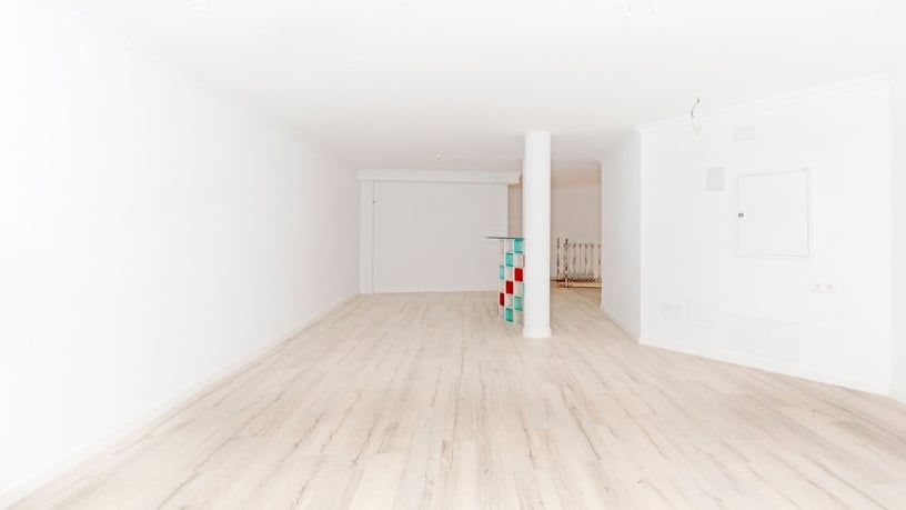 Casa en venta en calle Los Almendro, Urb Torrecilla y Estoril