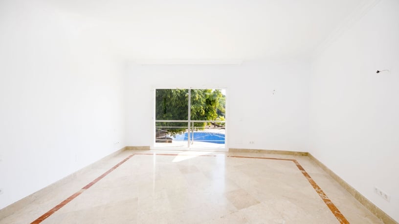 Casa en venta en calle Los Almendro, Urb Torrecilla y Estoril