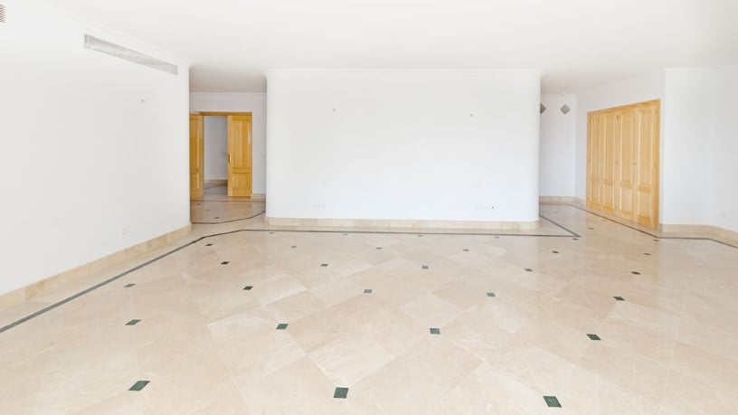 Casa en venta en calle Los Almendro, Urb Torrecilla y Estoril