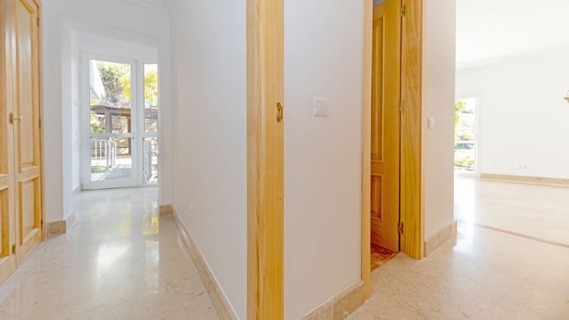 Casa en venta en calle Los Almendro, Urb Torrecilla y Estoril