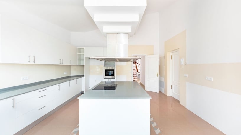 Casa en venta en calle Los Almendro, Urb Torrecilla y Estoril