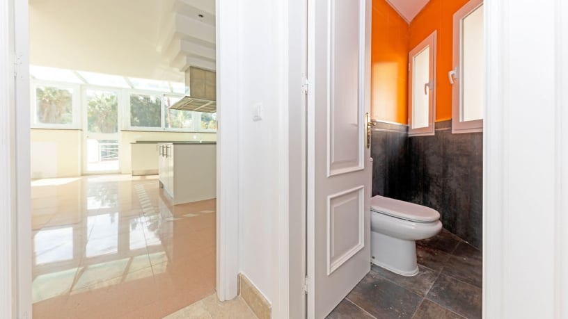 Casa en venta en calle Los Almendro, Urb Torrecilla y Estoril