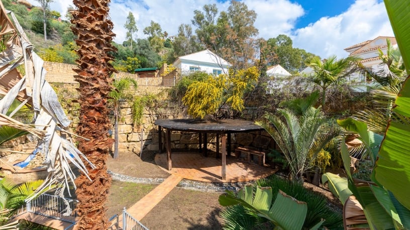 Casa en venta en calle Los Almendro, Urb Torrecilla y Estoril