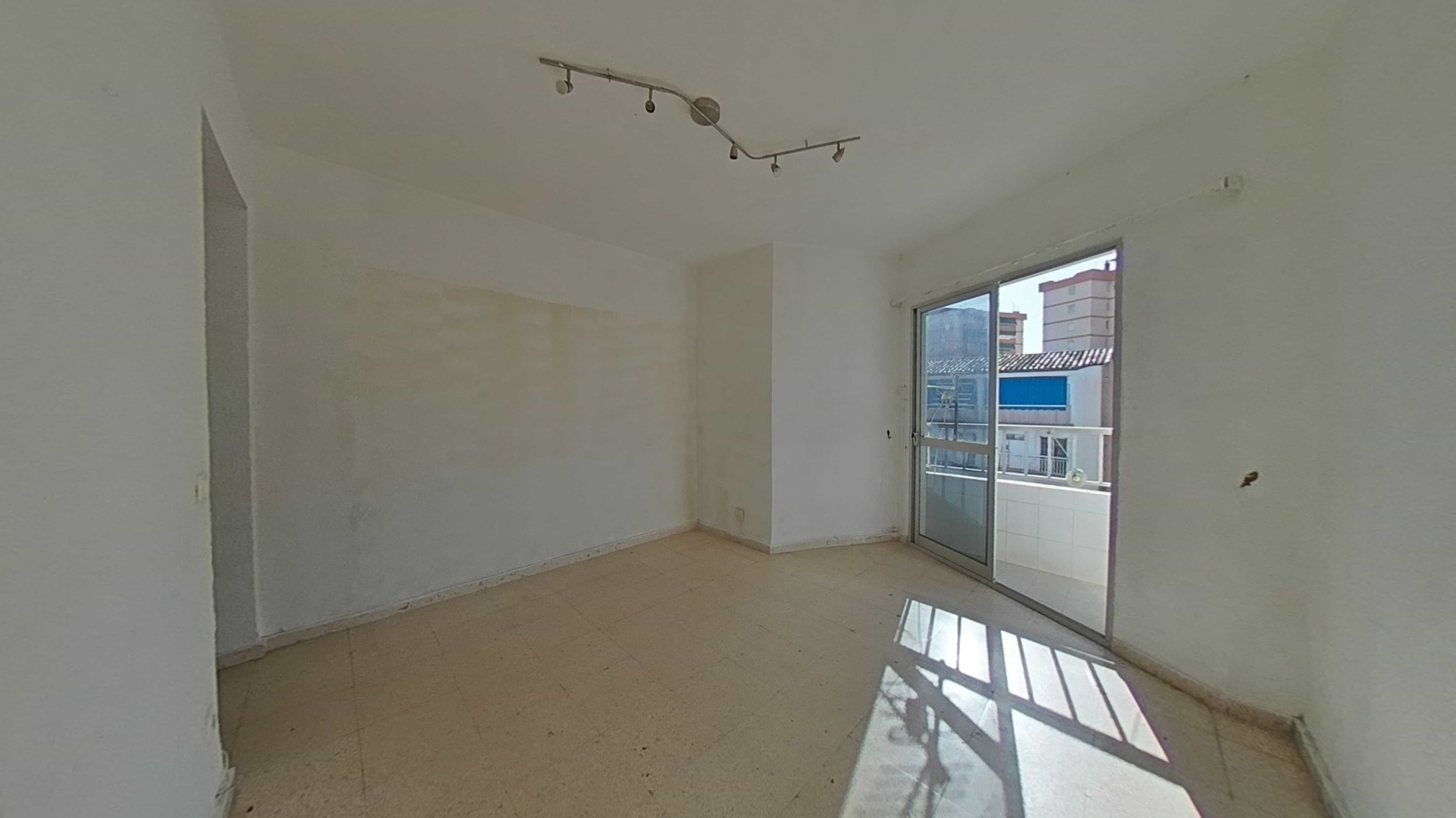 Flat for sale in calle La Paz