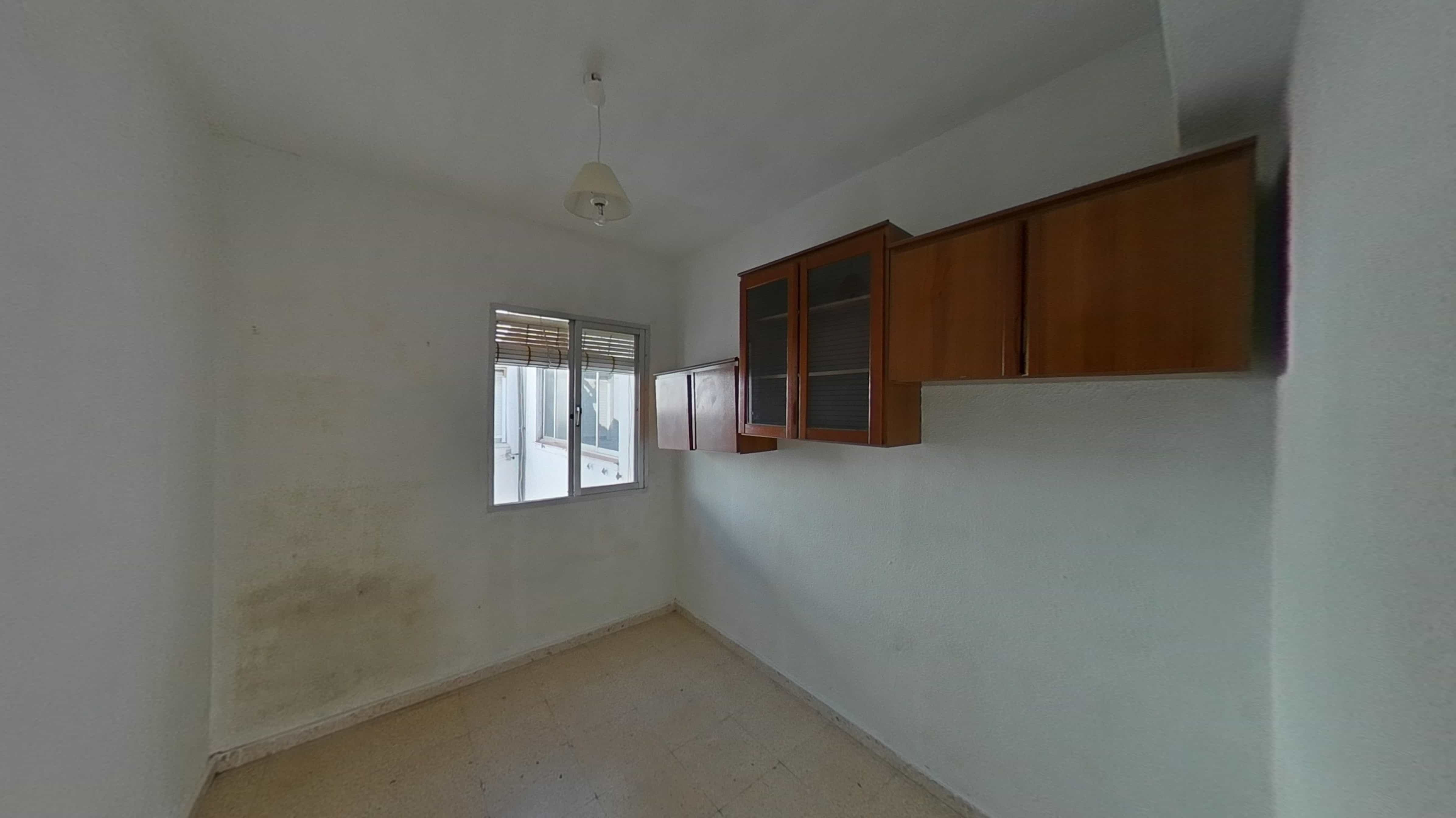 Flat for sale in calle La Paz