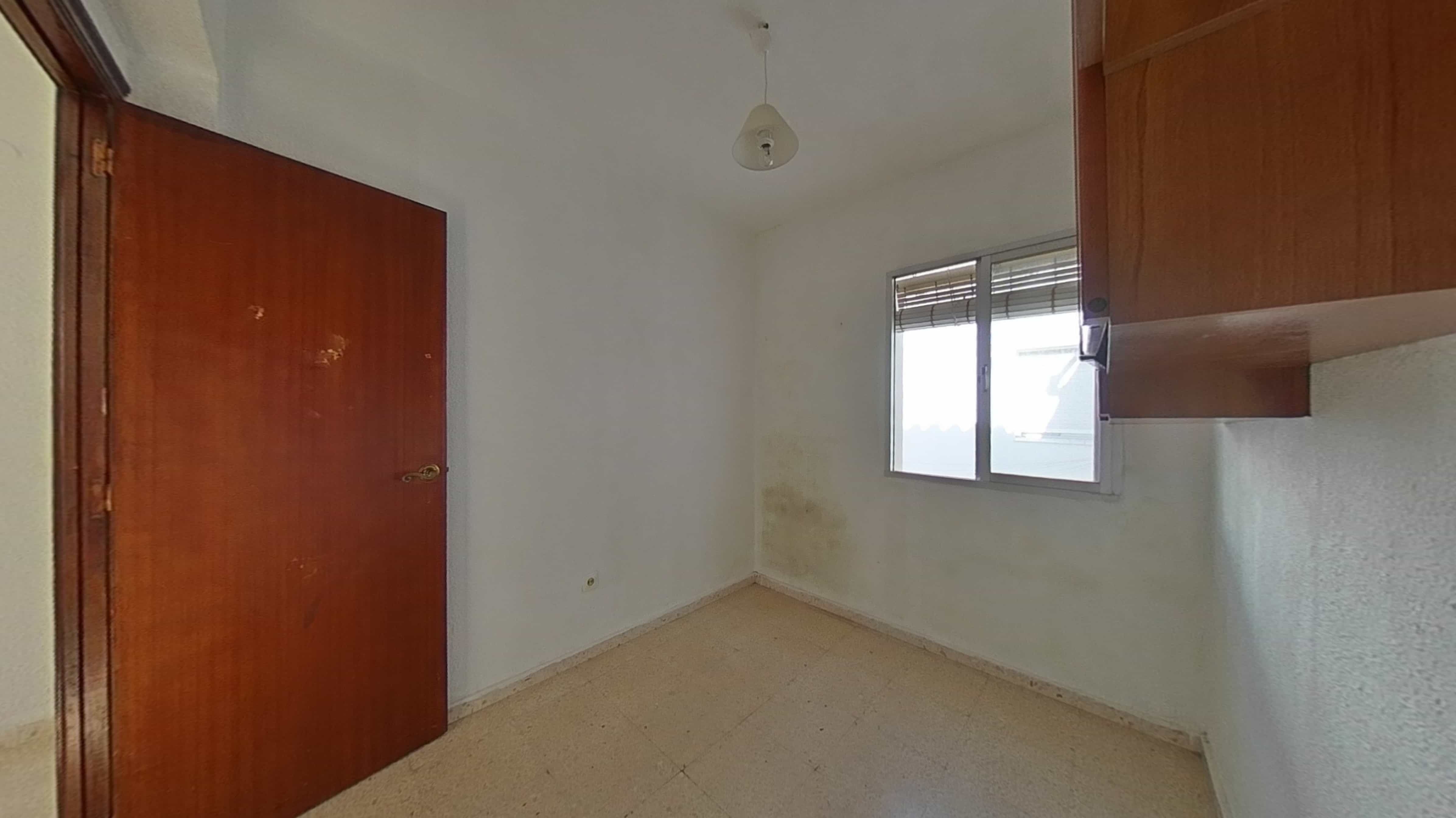 Flat for sale in calle La Paz