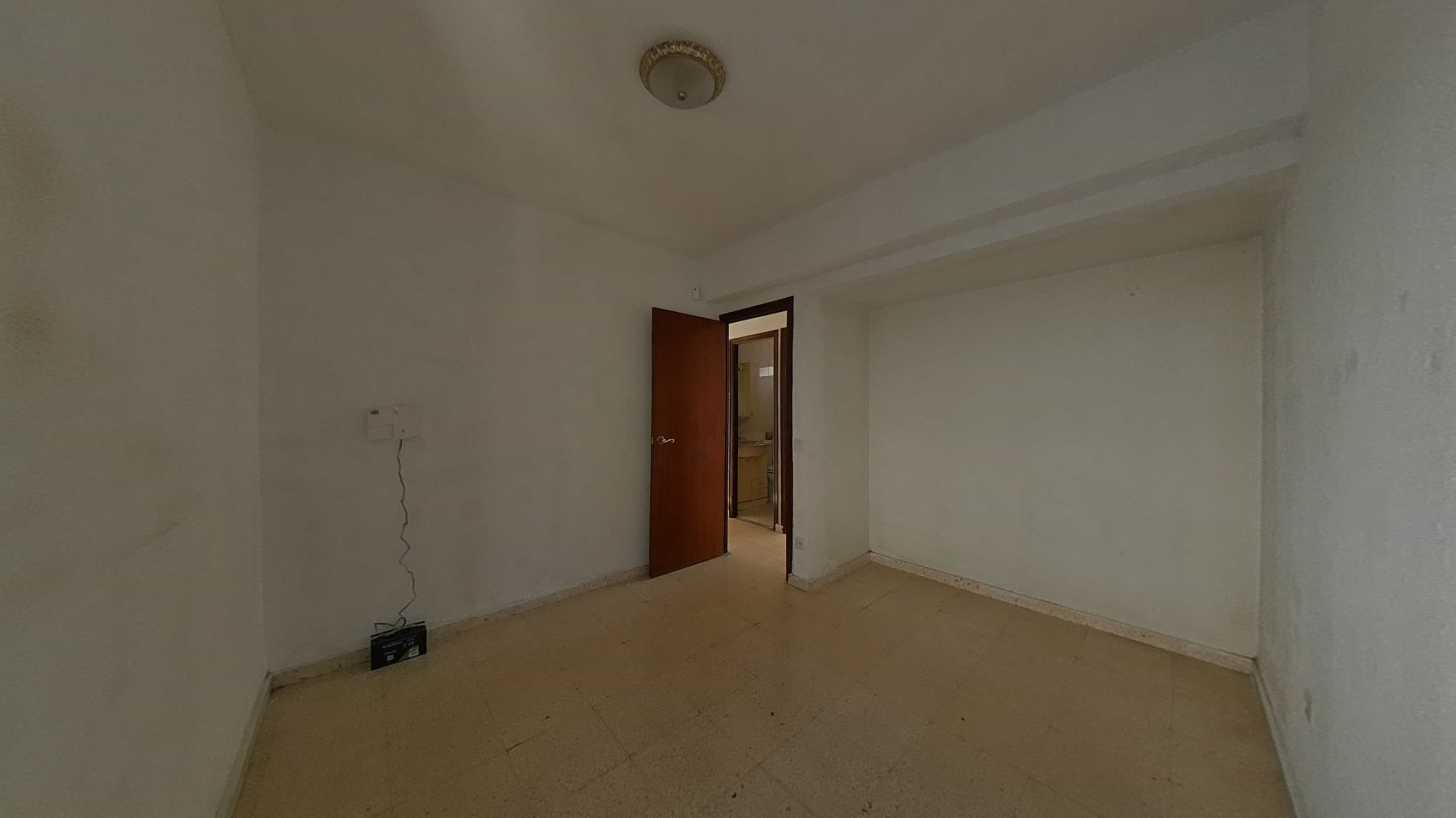 Flat for sale in calle La Paz