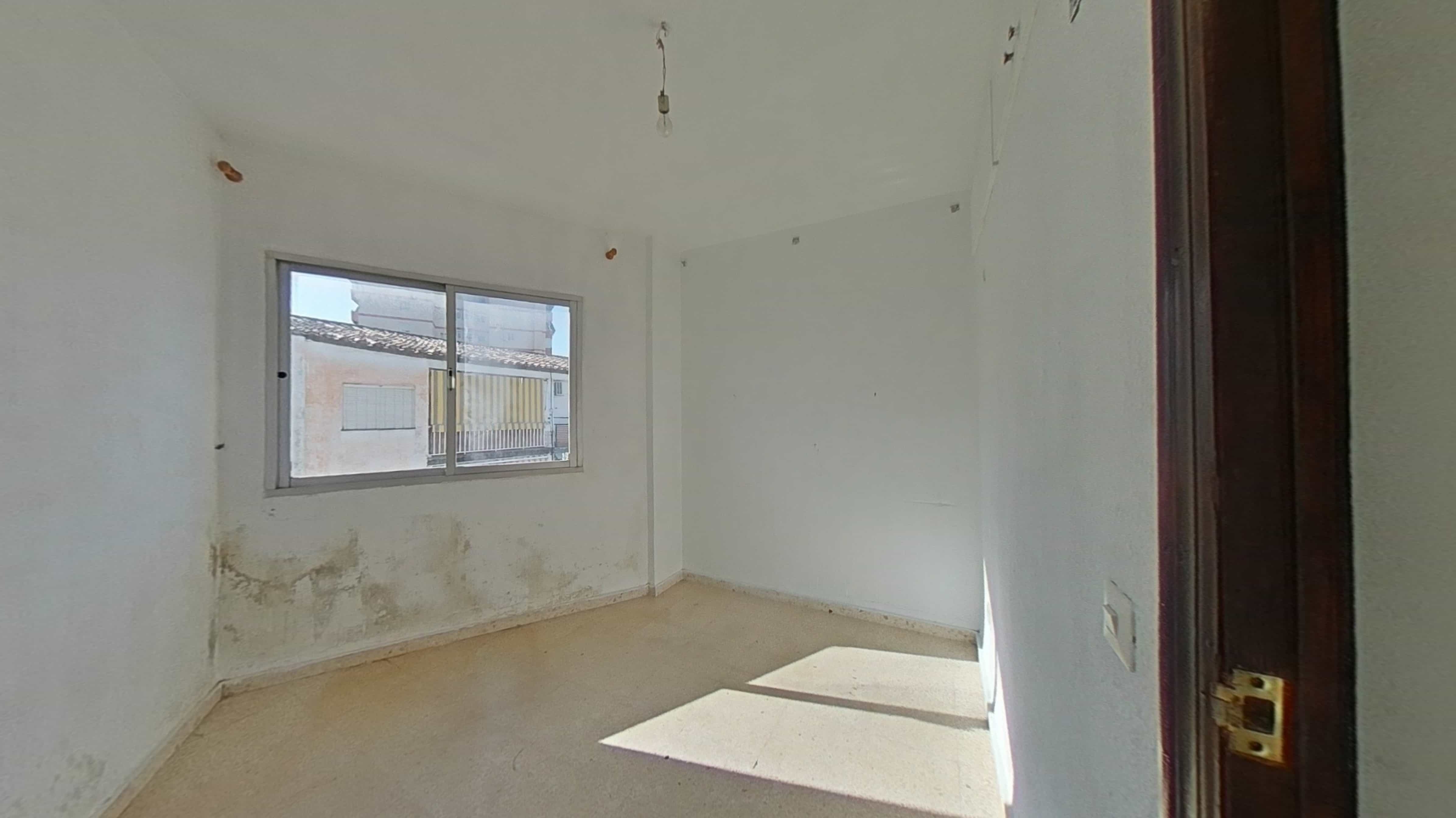 Flat for sale in calle La Paz
