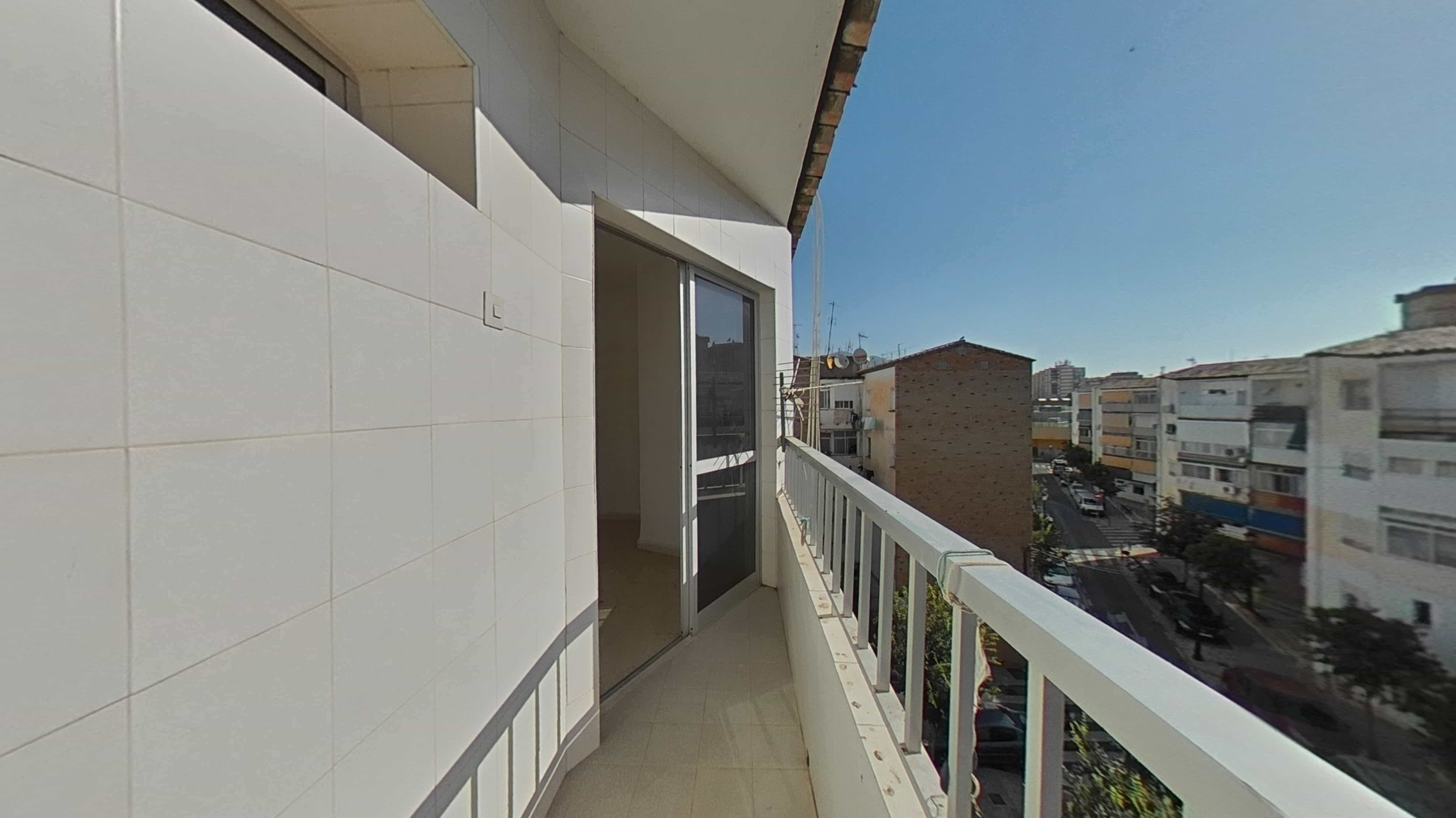 Flat for sale in calle La Paz
