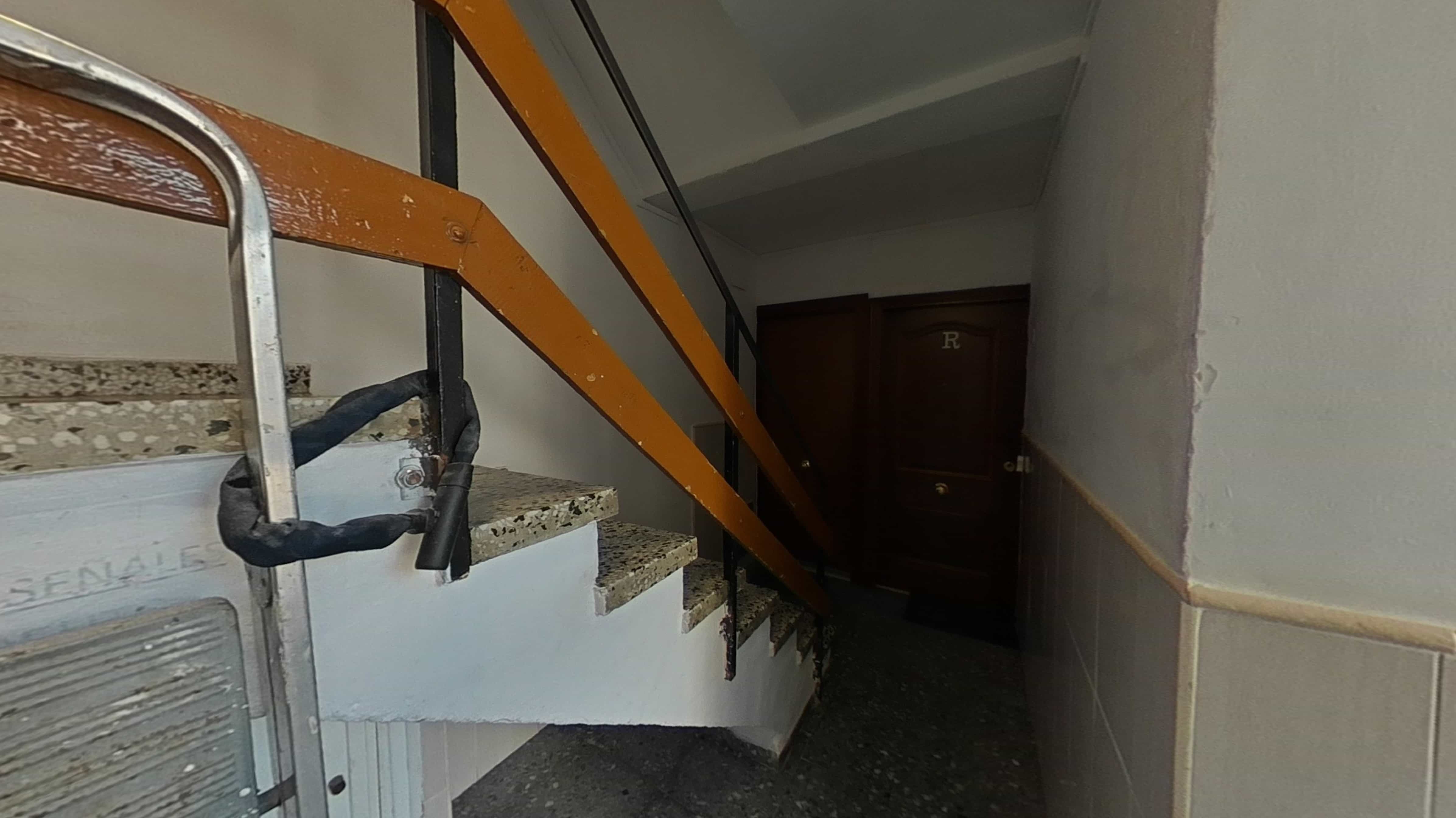 Flat for sale in calle La Paz