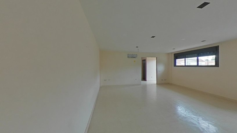 Adosado de 313m² en calle Hinojos, S/n, Fuengirola, Málaga