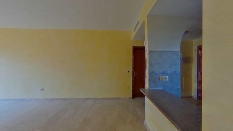 Piso en venta en urb Playa Manilva