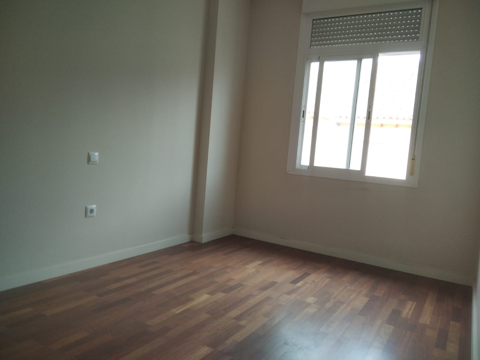 Chalet adosado en venta en calle Adarves de Calypso